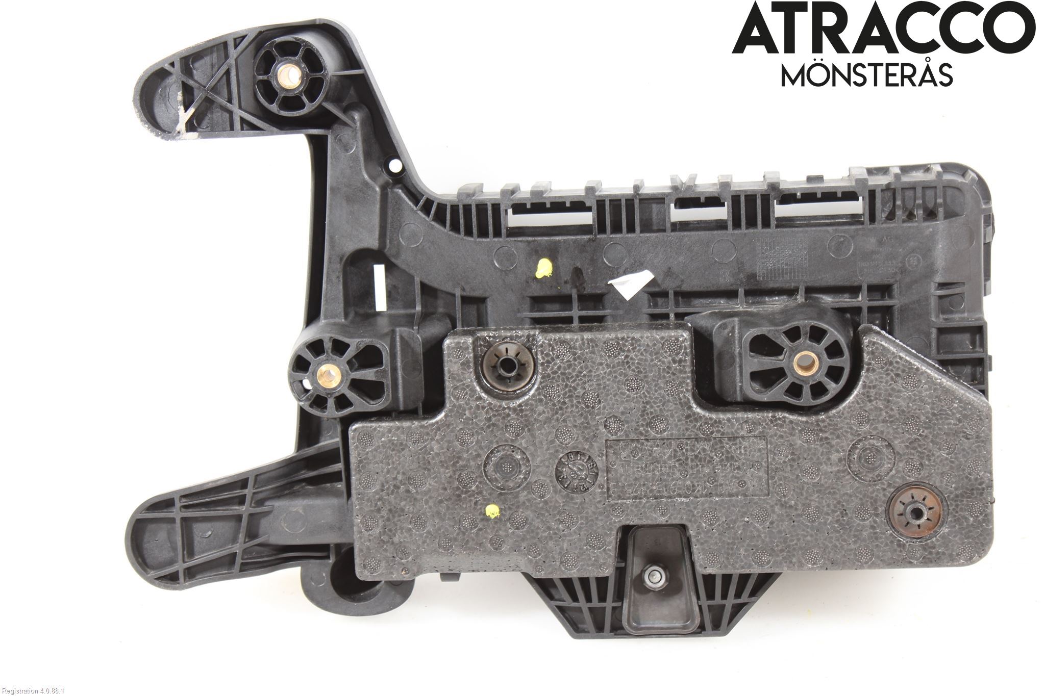 Volkswagen VW PASSAT 11-14 Batterikasse - Feste - Holder