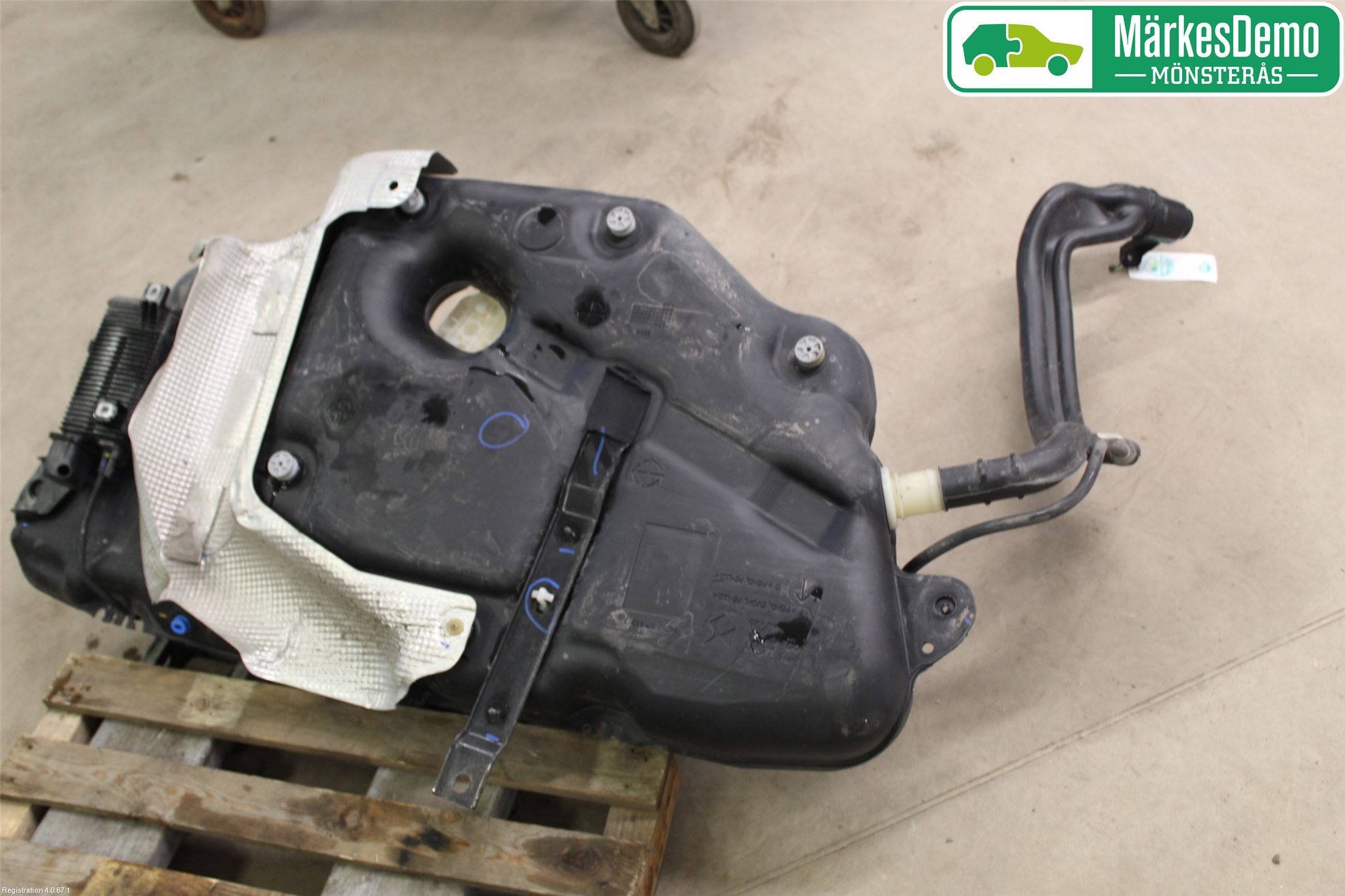 Citroen DS 7 CROSSBACK 19-23 Drivstofftank