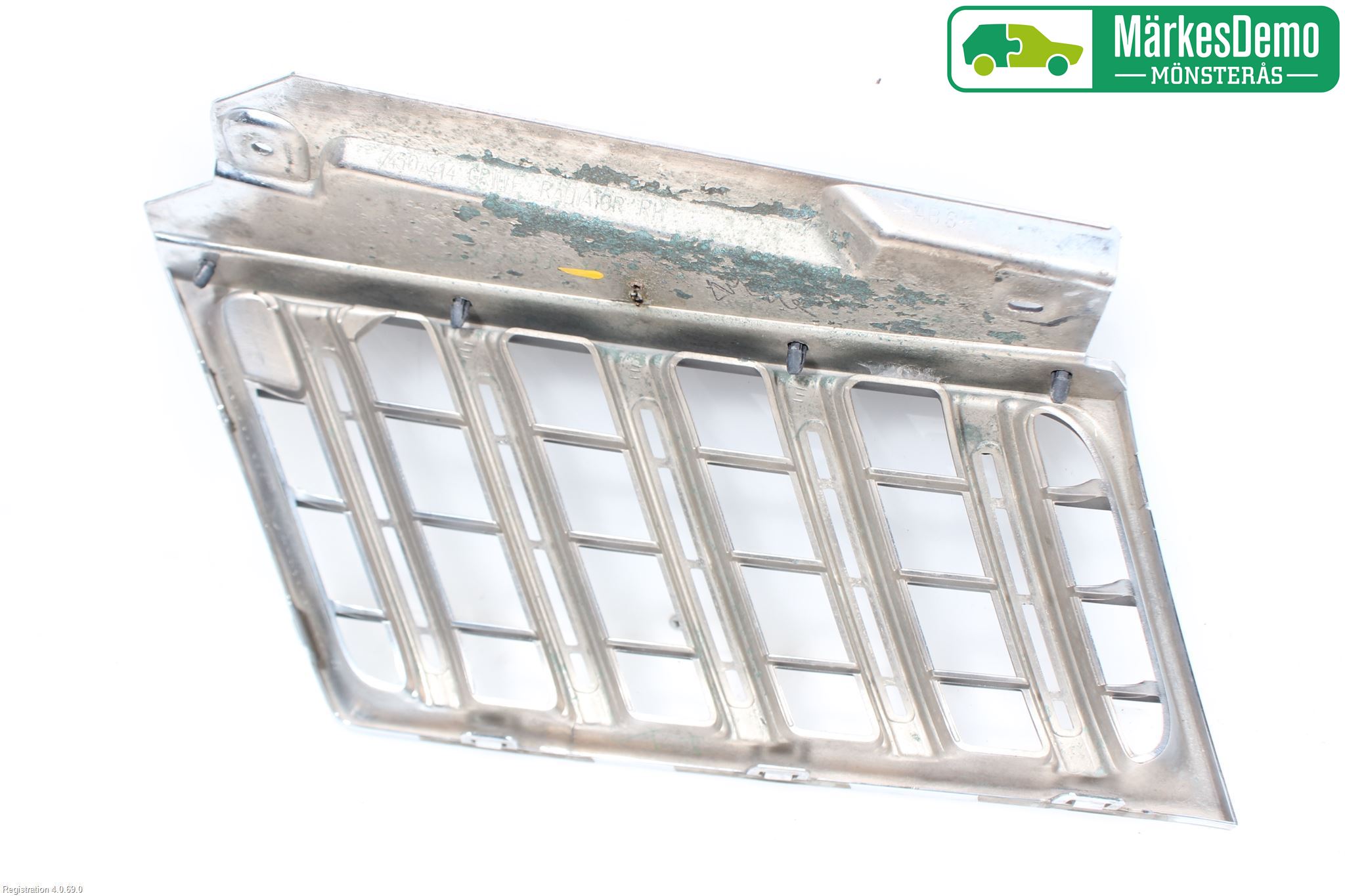 Mitsubishi L200 06-15 Grilldel Høyre