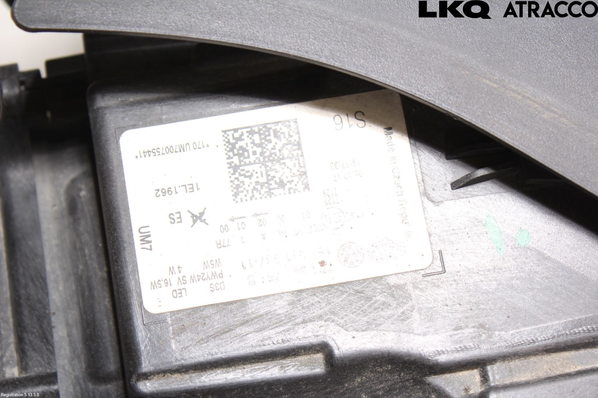 Volkswagen VW TOUAREG 7P 11-18 Frontlykt Venstre