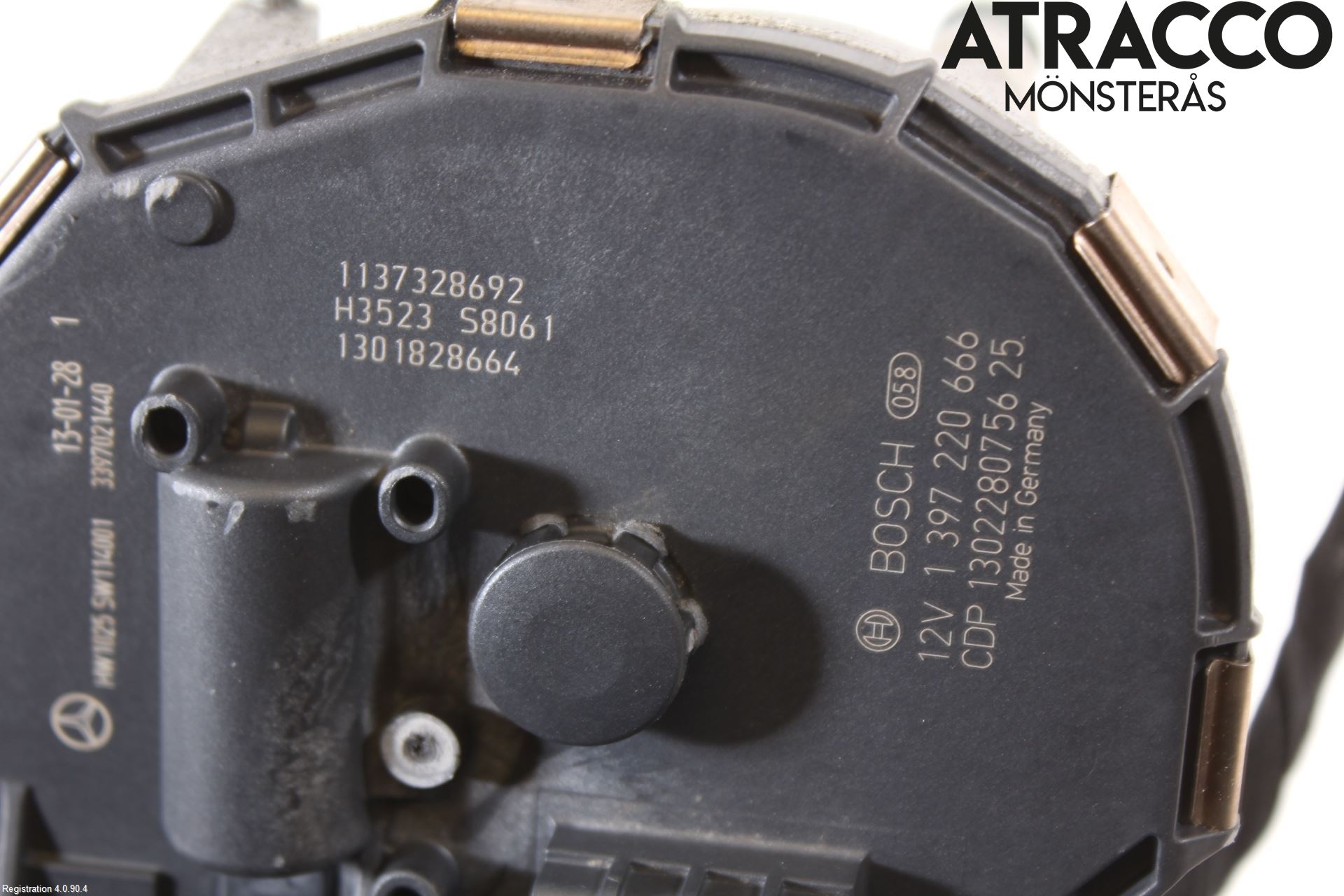 Mercedes-Benz MB C-KLASS (W204) 07-15 Viskermotor Frontrute