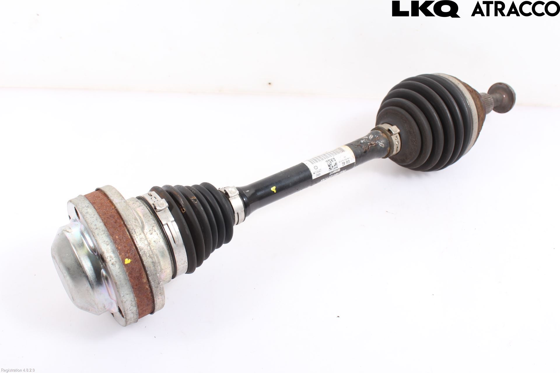Volkswagen VW PASSAT 15-19 Drivaksel Foran Kompl Venstre