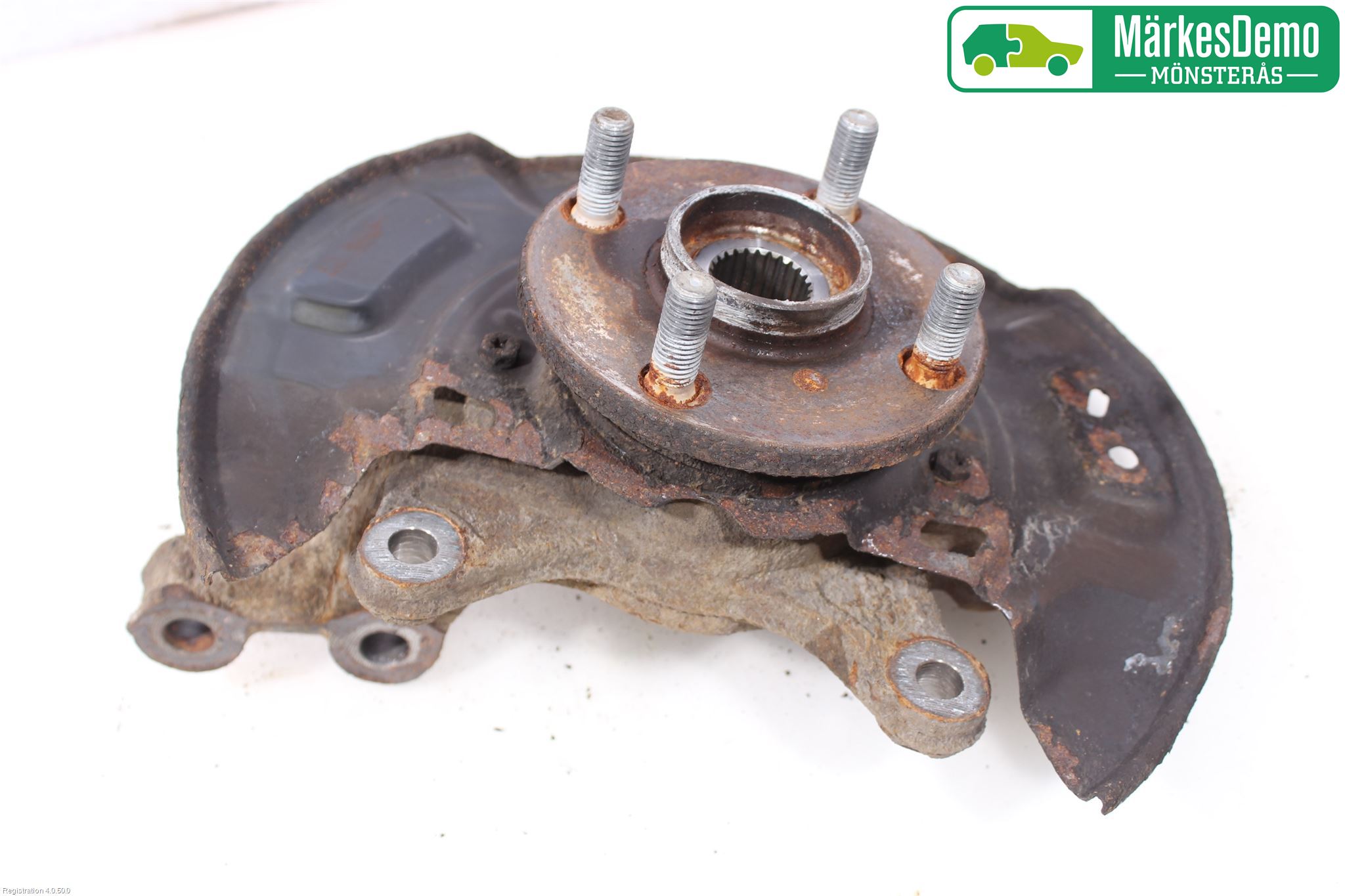 Toyota YARIS XP130 12-14 Spindel Vf