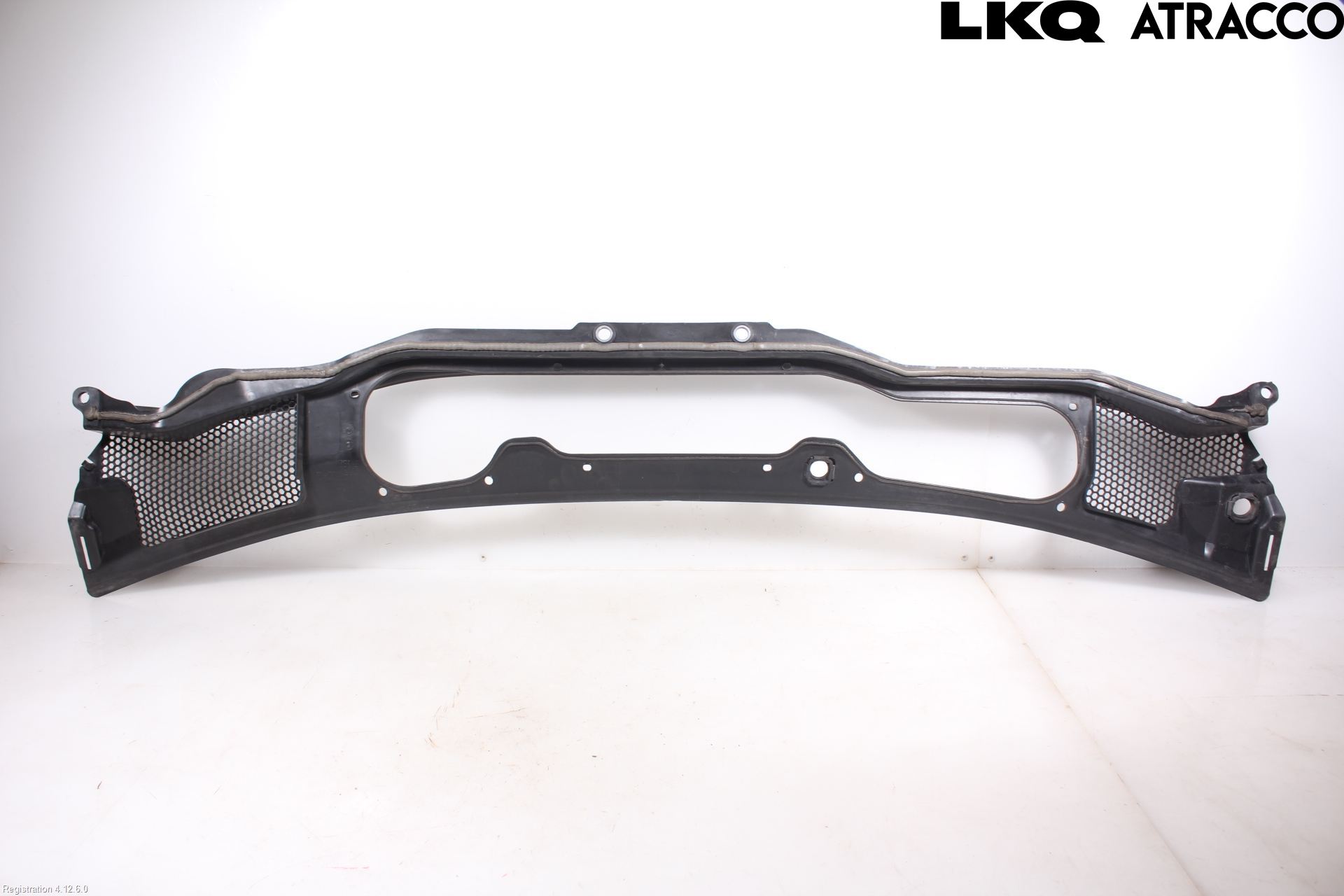 Volvo V40 12-19 Visker Deksel-Grill-Under Frr