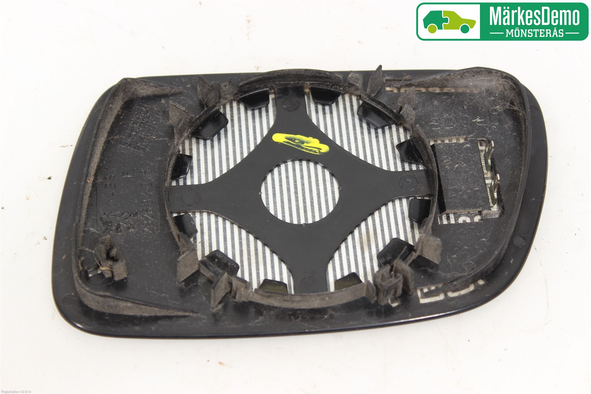 Peugeot 307     05-08 Speil Glass H