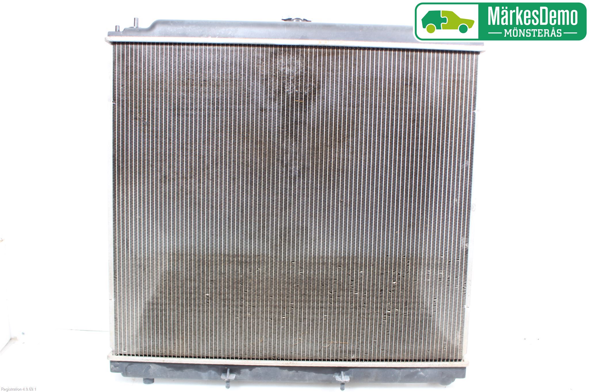 Nissan NAVARA 05-16 Radiator Manuell