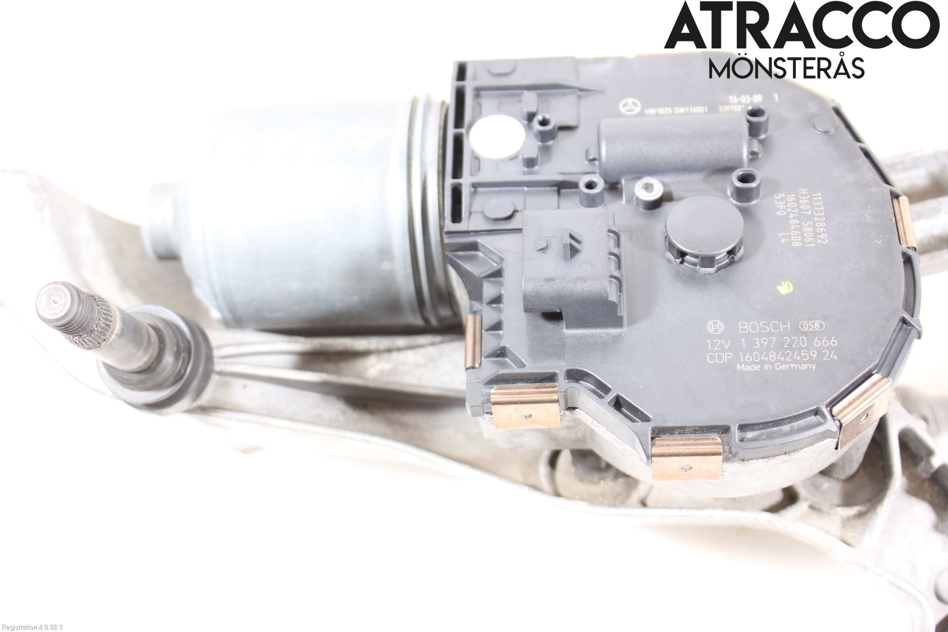Mercedes-Benz MB E-KLASS (W212) 09-16 Viskermotor Frontrute