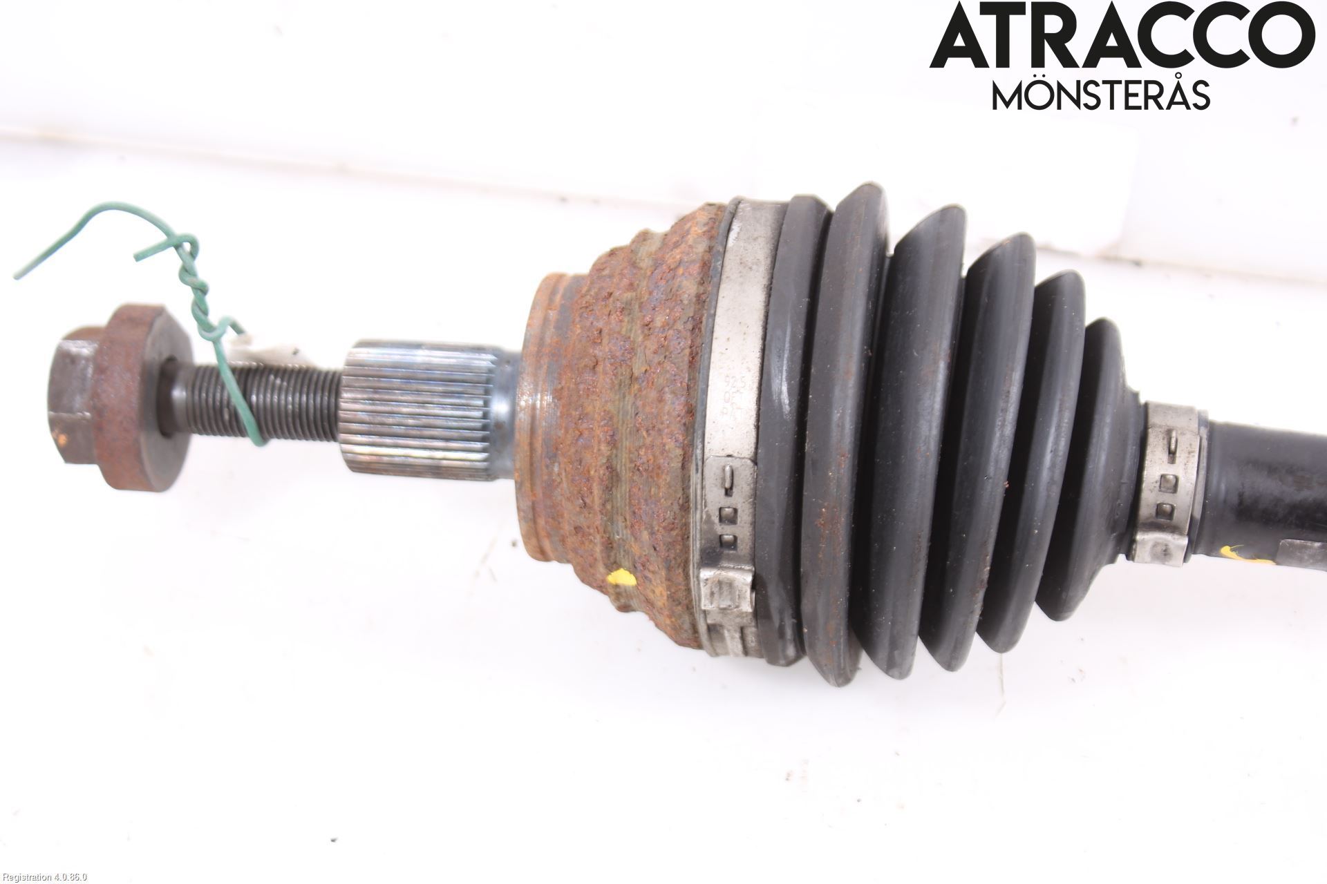 Audi A3/S3 05-13 Drivaksel Foran Kompl Venstre