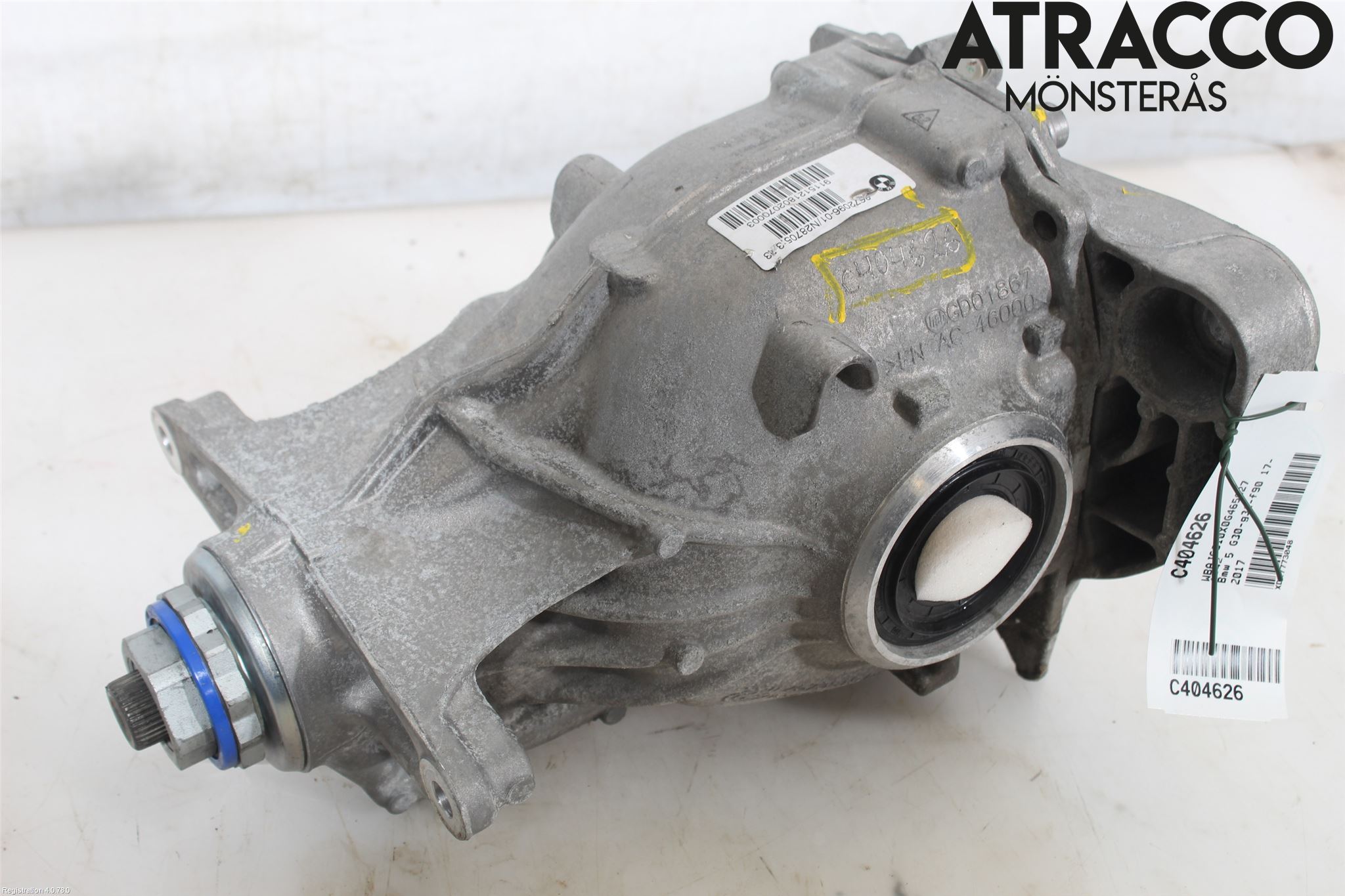 BMW 5 G30/G31/F90 17-23 Bakaksel Kardang Bak -Diff