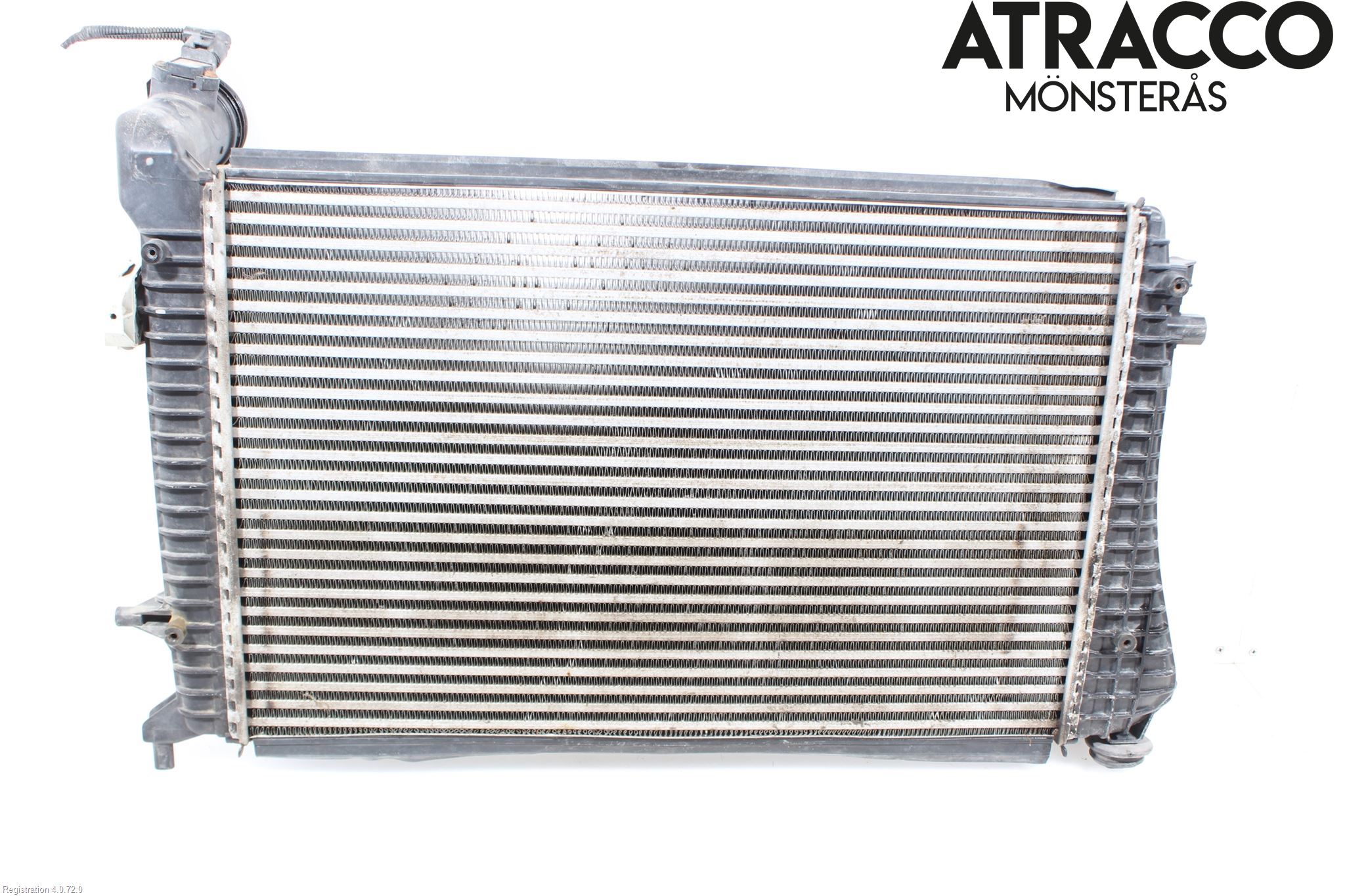 Volkswagen VW CADDY      04-10 Intercooler Radiator