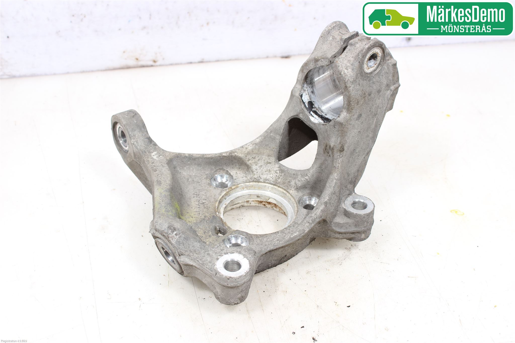 Volkswagen VW PASSAT 15-19 Spindel Vf