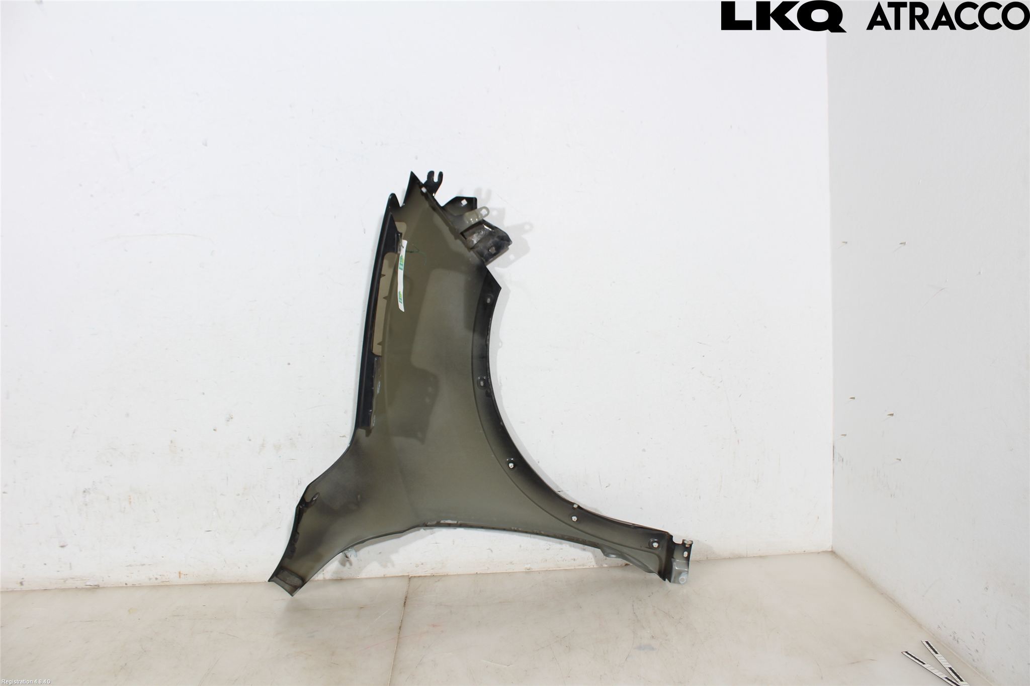 Nissan JUKE 14-19 Skjerm Foran Venstre