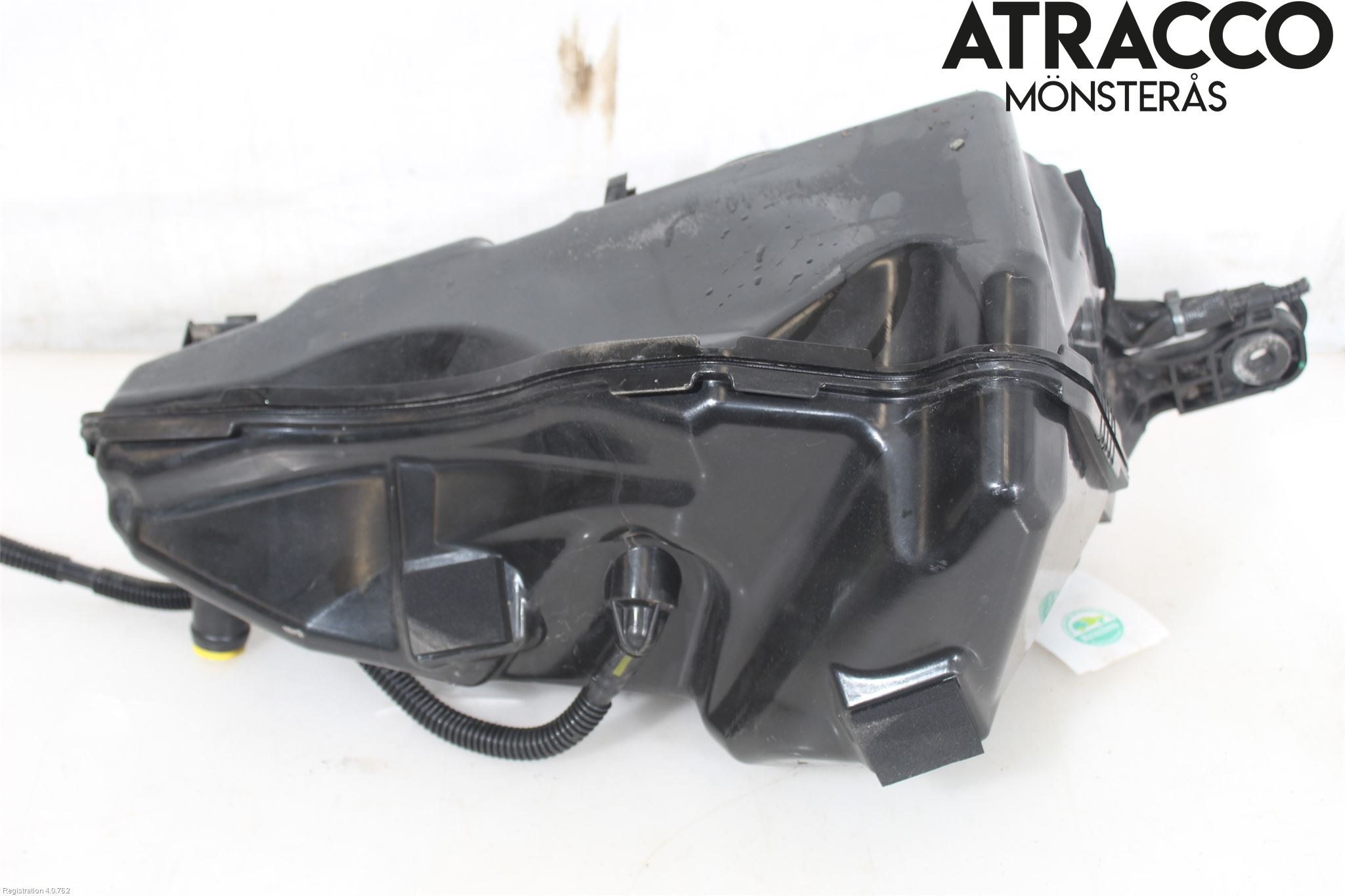 BMW 3 F30/F31/F80 12-19 Adblue Tank