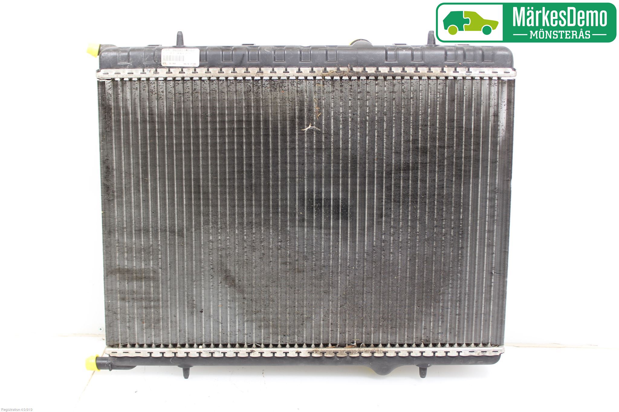 Peugeot 307     05-08 Radiator Manuell