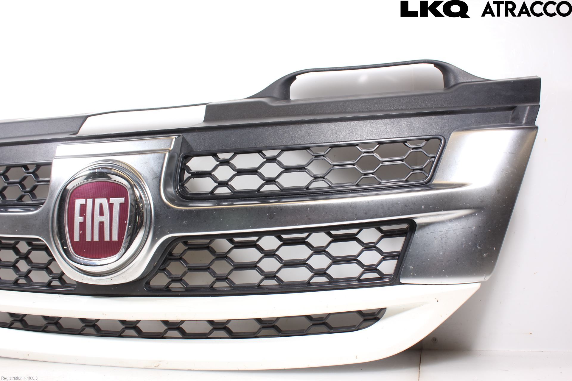 Fiat FREEMONT Grill Komplett