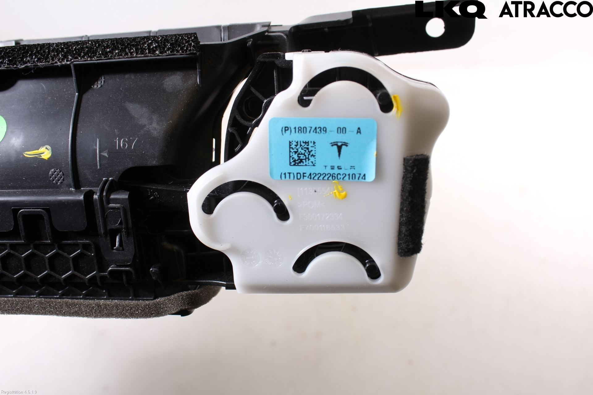 Tesla MODEL Y 21- Dashbord Kanal - Dyse