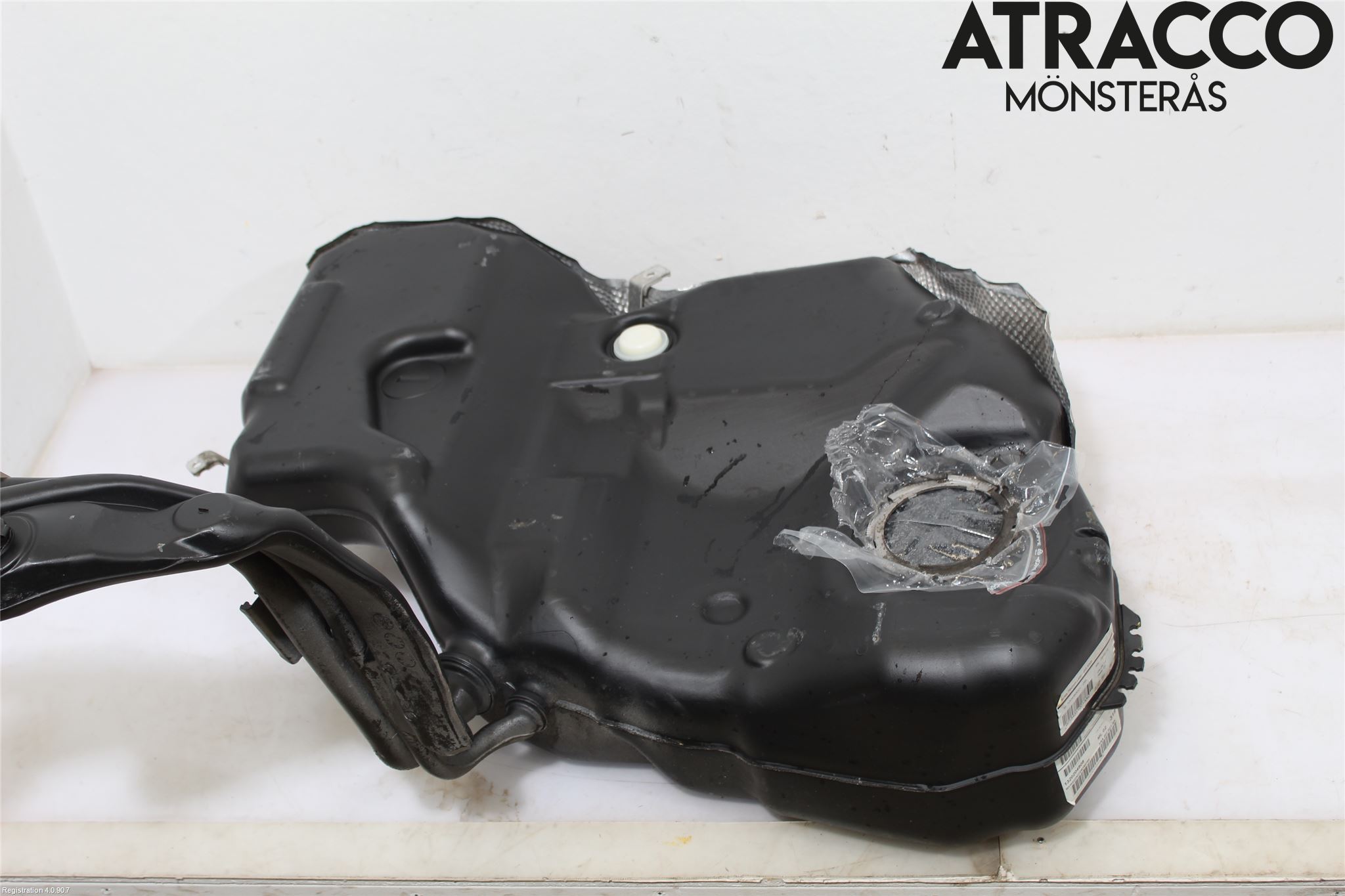 Volkswagen VW PASSAT 11-14 Drivstofftank Diesel