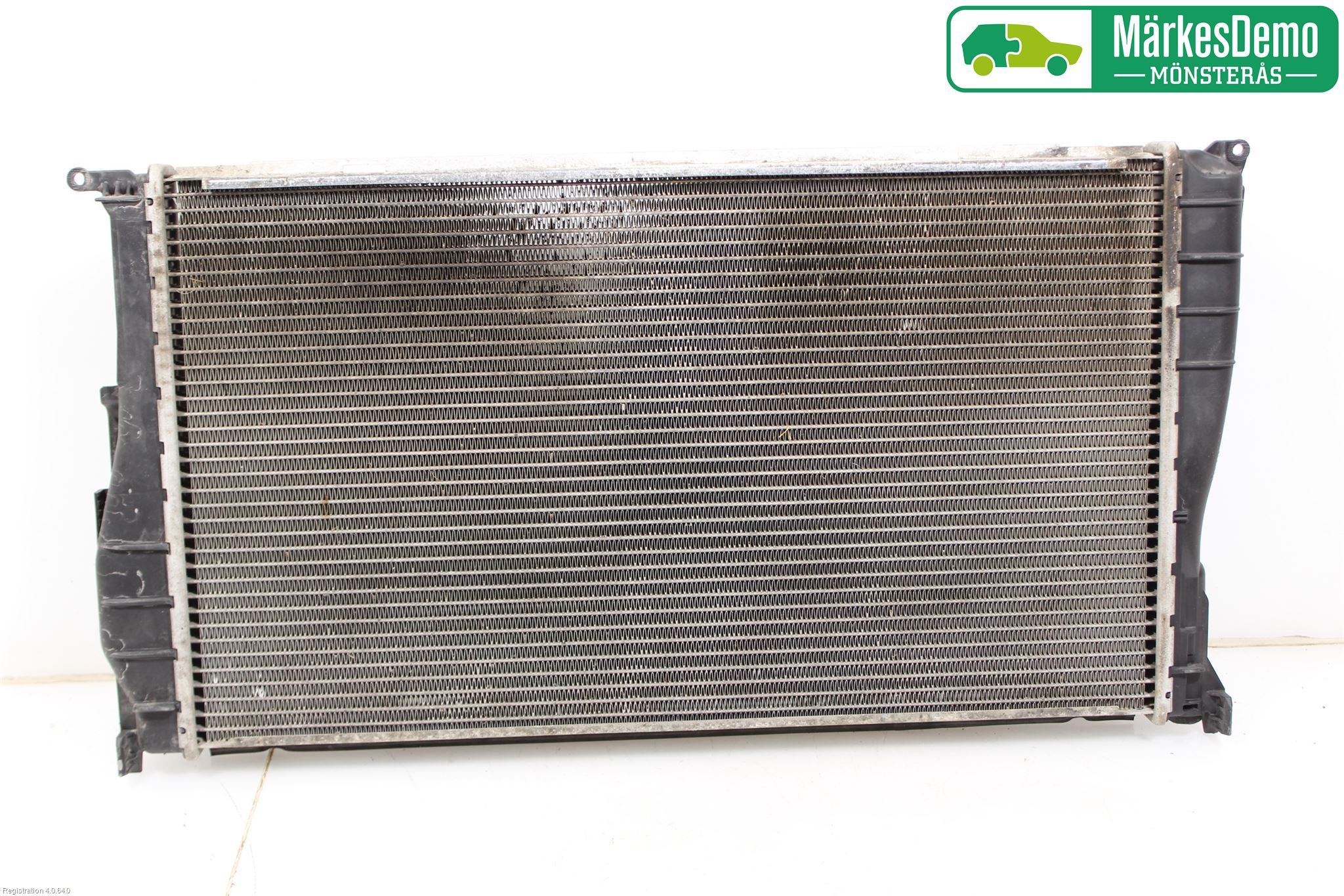 BMW 3 E90/91 SED/TOU 05-12 Radiator Automat