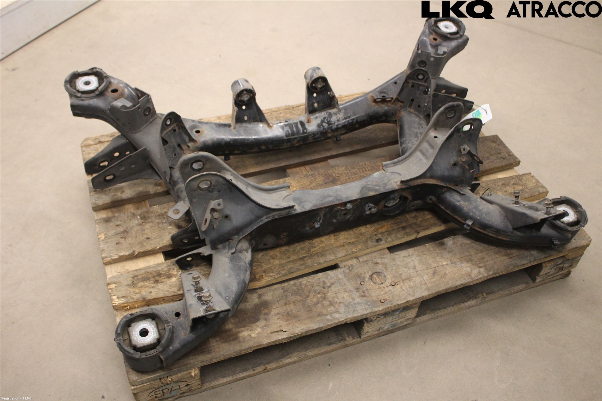 BMW X6 F16 14-19 Bakaksel Feste Travers-Ramme