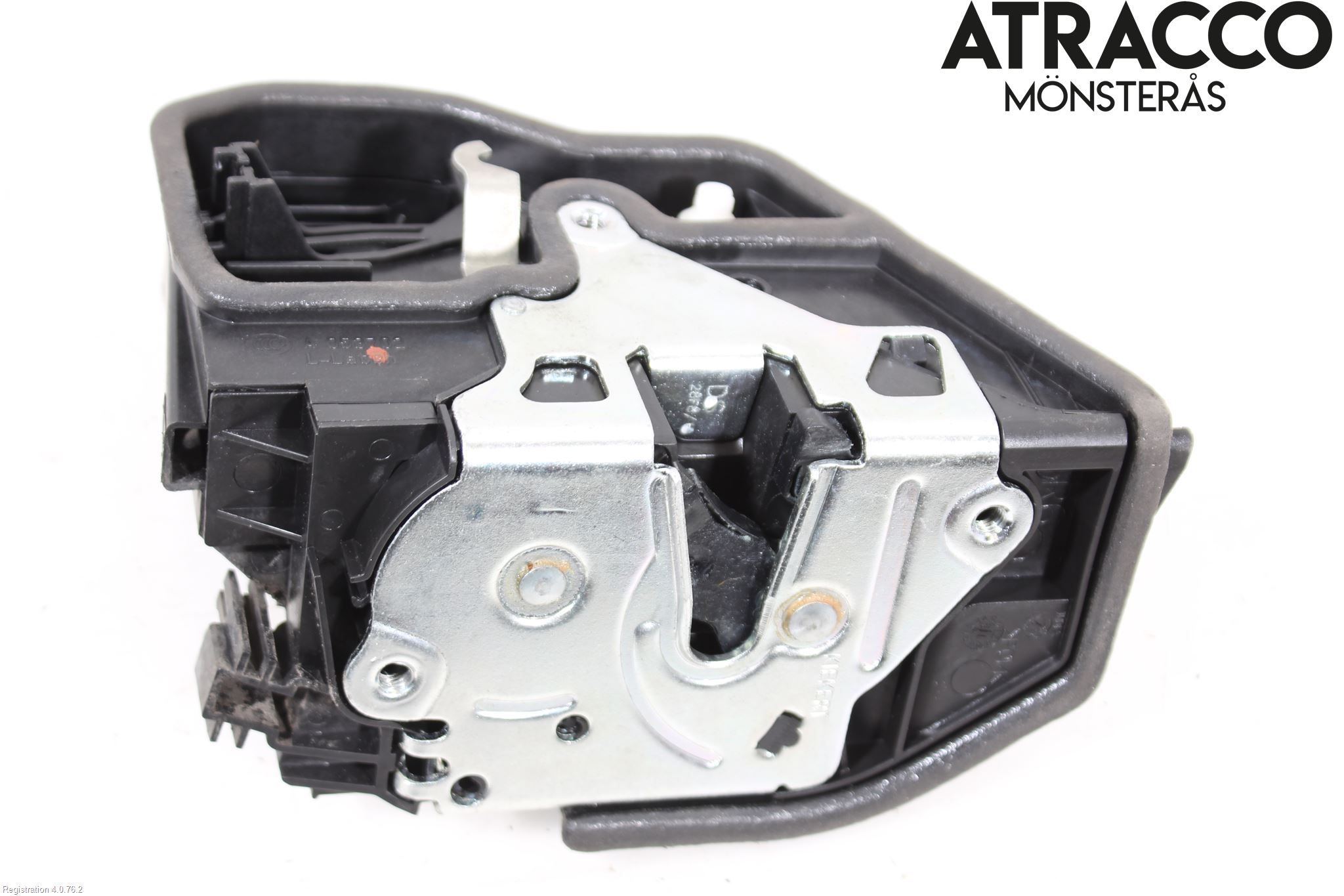 BMW 3 F30/F31/F80 12-19 Dørlås - Låsekasse