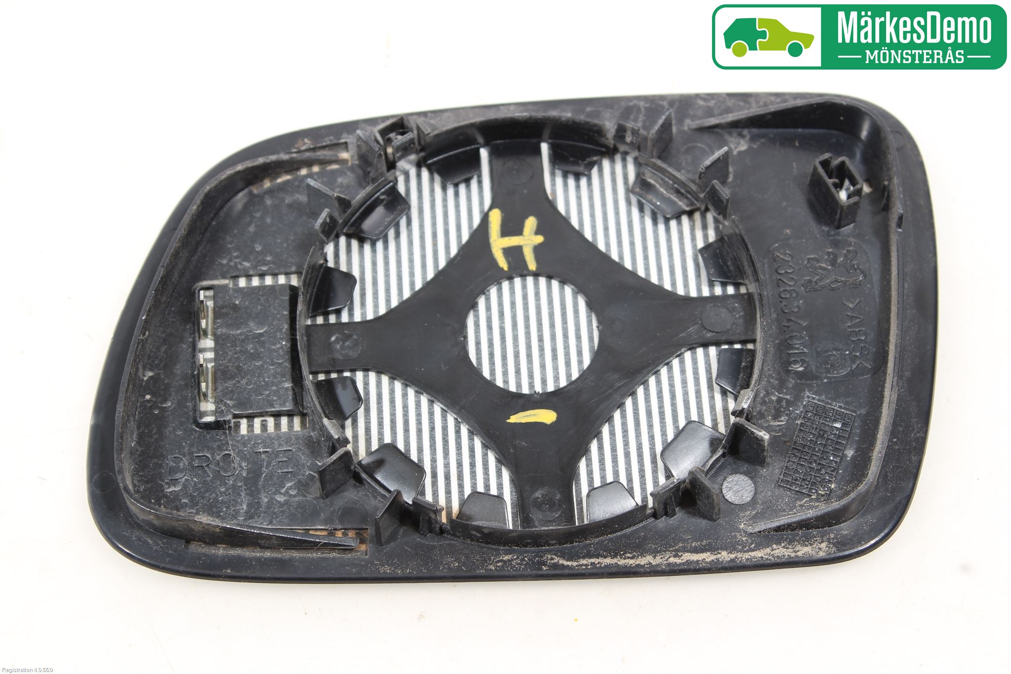 Peugeot 307     05-08 Speil Glass H