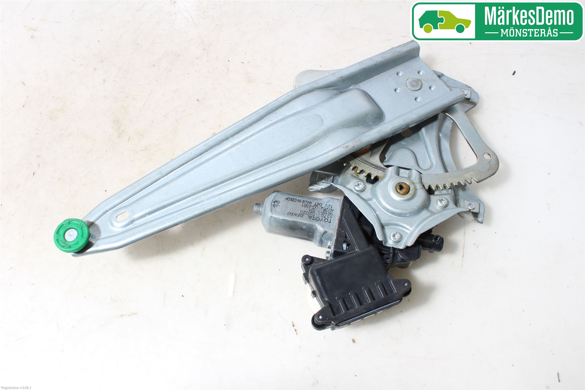 Toyota AURIS 13-19 Vindusheis El Komp