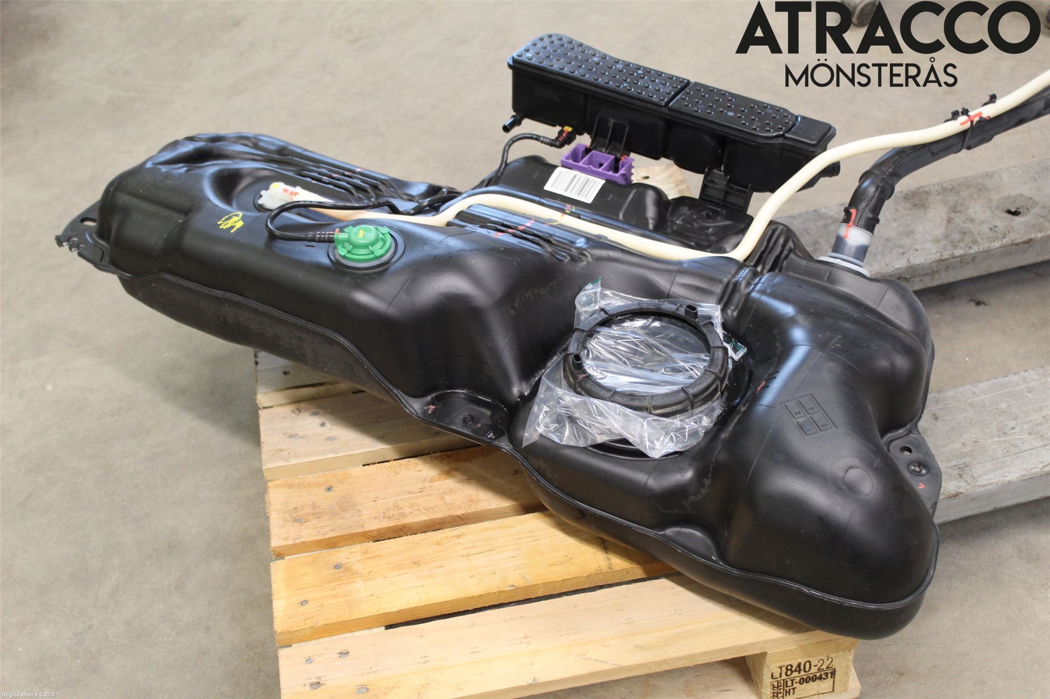 Peugeot 208/E-208 20- Drivstofftank