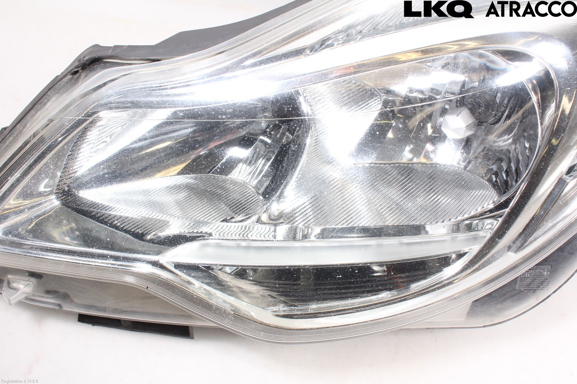 Opel CORSA D 07-14 Frontlykt Venstre