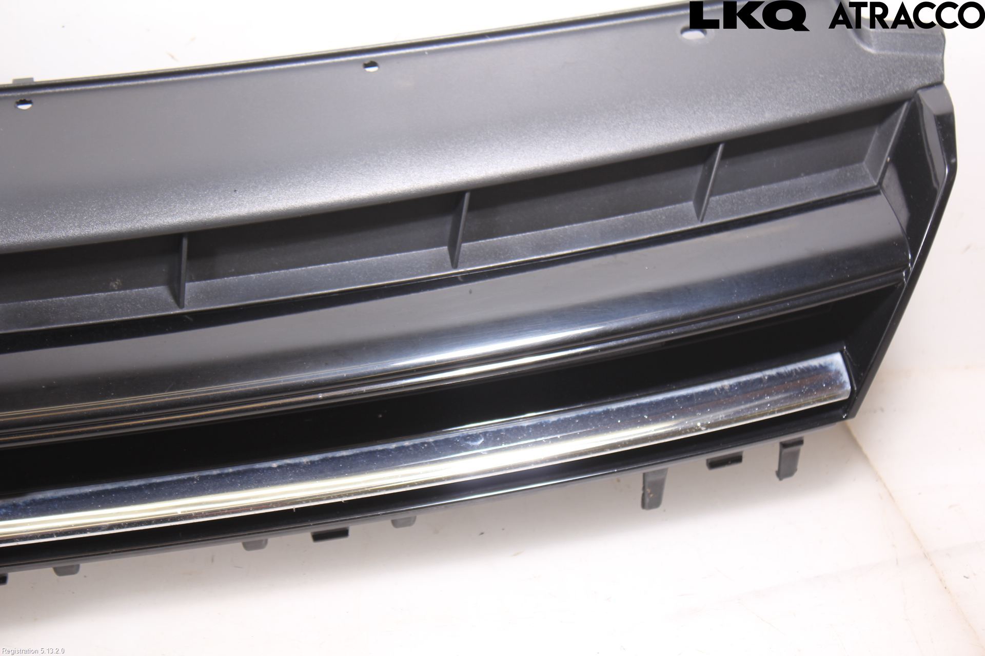 Volkswagen VW GOLF / E-GOLF VII 13-20 Grill Komplett