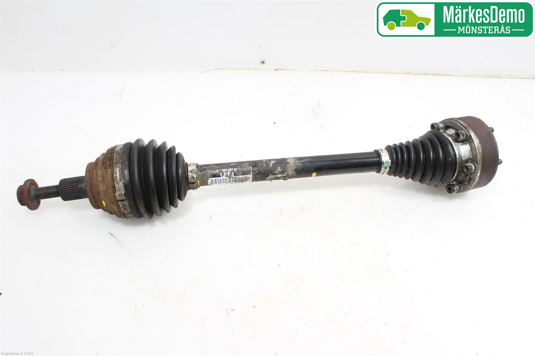 Volkswagen VW SCIROCCO 09-17 Drivaksel Foran Kompl Venstre