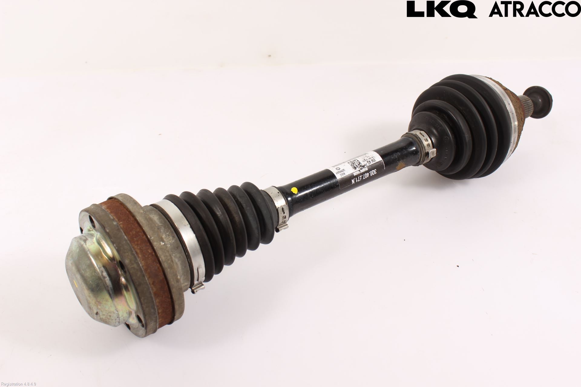 Volkswagen VW PASSAT 15-19 Drivaksel Foran Kompl Venstre
