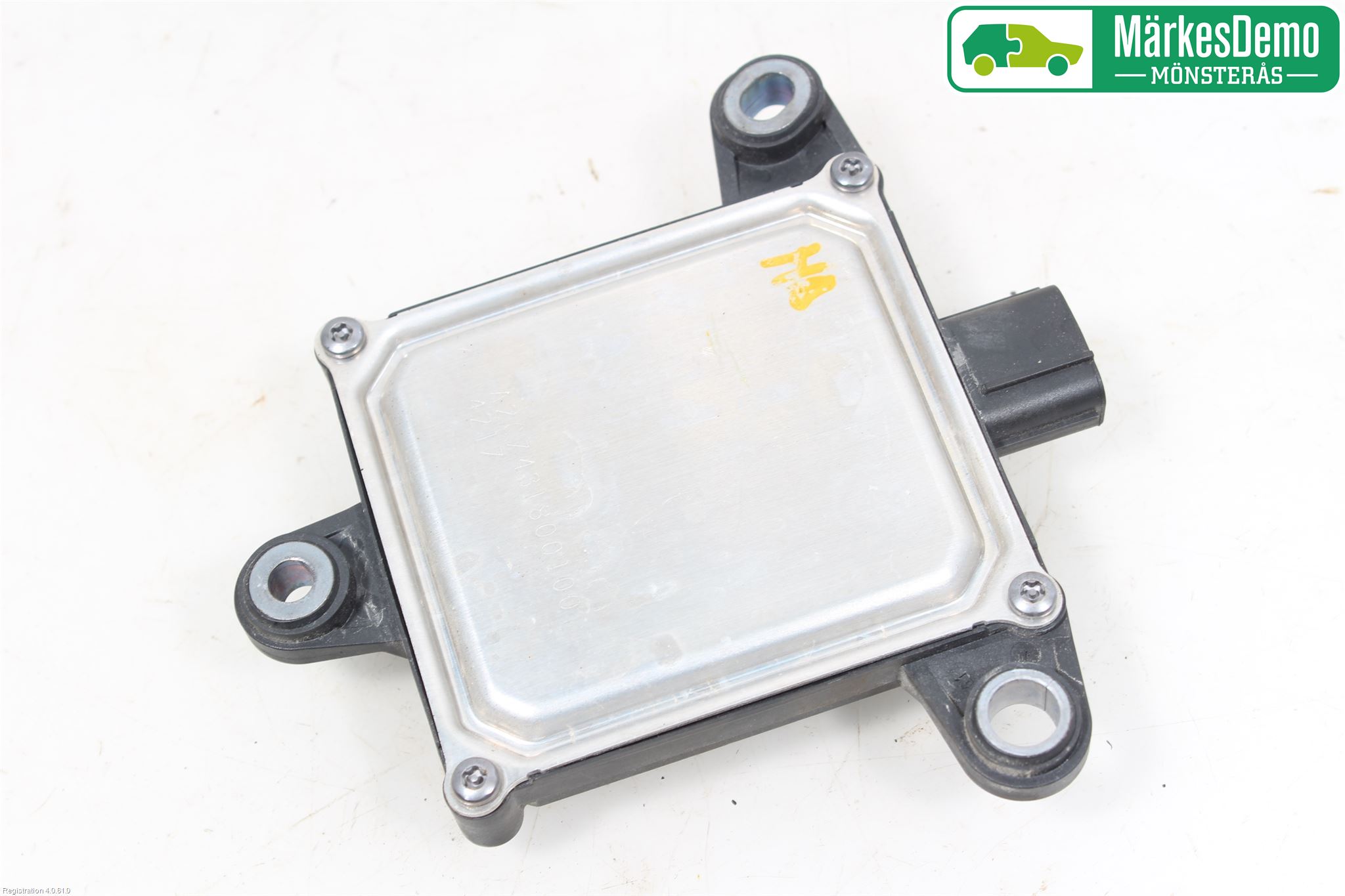 Mitsubishi OUTLANDER 13-21 Sensor Kollisjonsbeskyttelse
