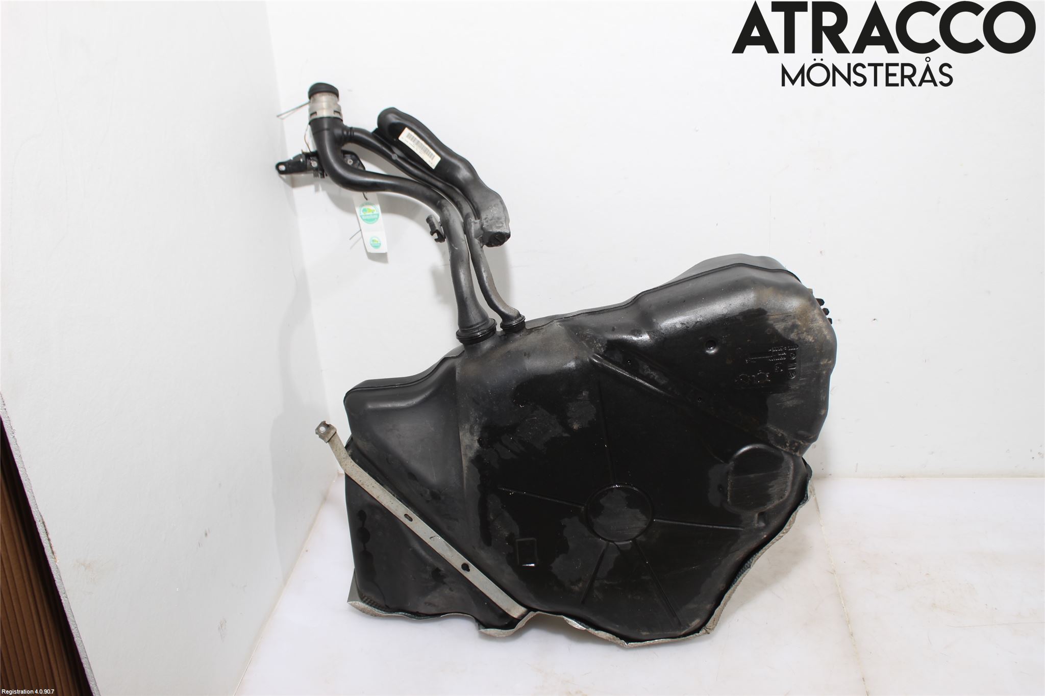 Volkswagen VW PASSAT 11-14 Drivstofftank Diesel