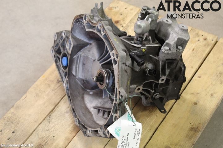 Opel ASTRA J 10-15 Gearkasse 5 Trinn