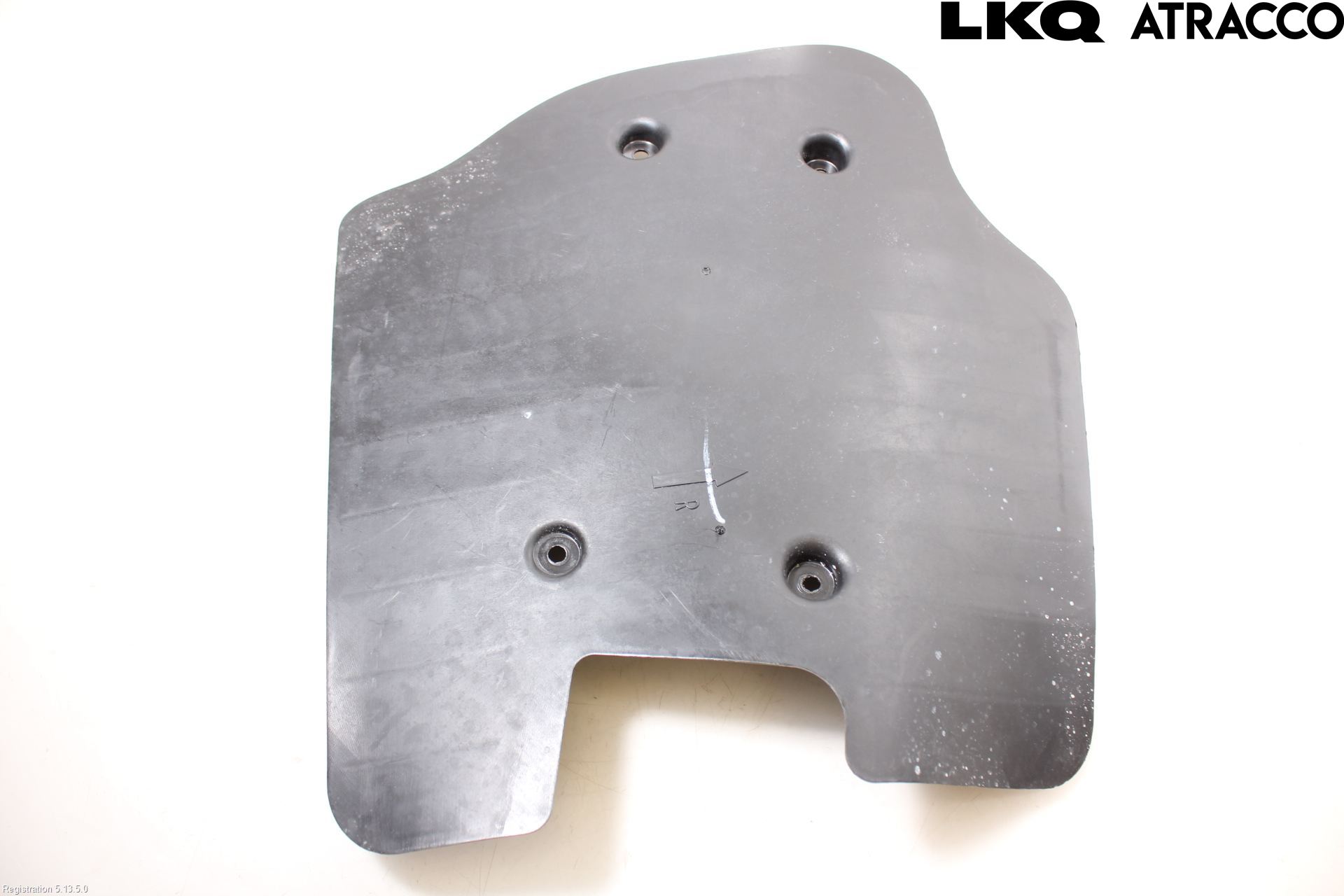 BMW 5 G30/G31/F90 17-23 Bunnplate U Motor-Gear-Dørk