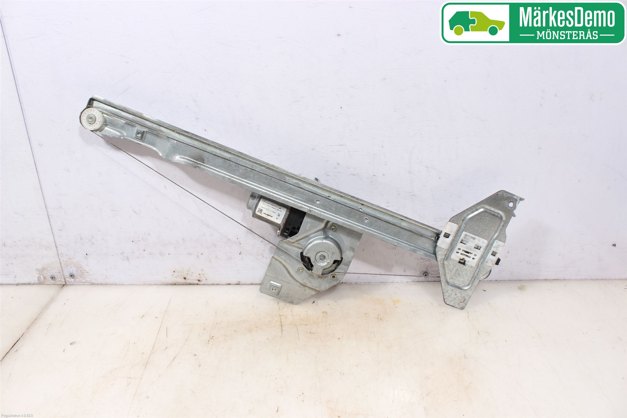 Peugeot PARTNER 08-15 Vindusheis El Komp