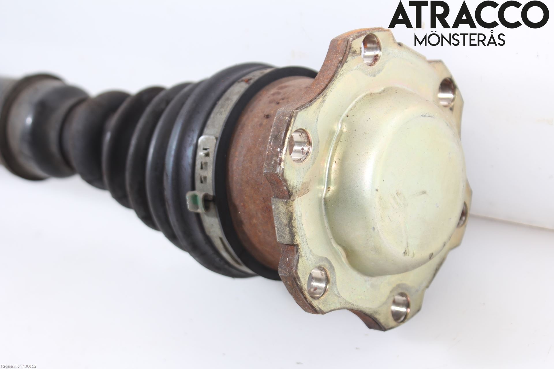 Audi A4/S4 01-05 Drivaksel Foran Kompl Venstre