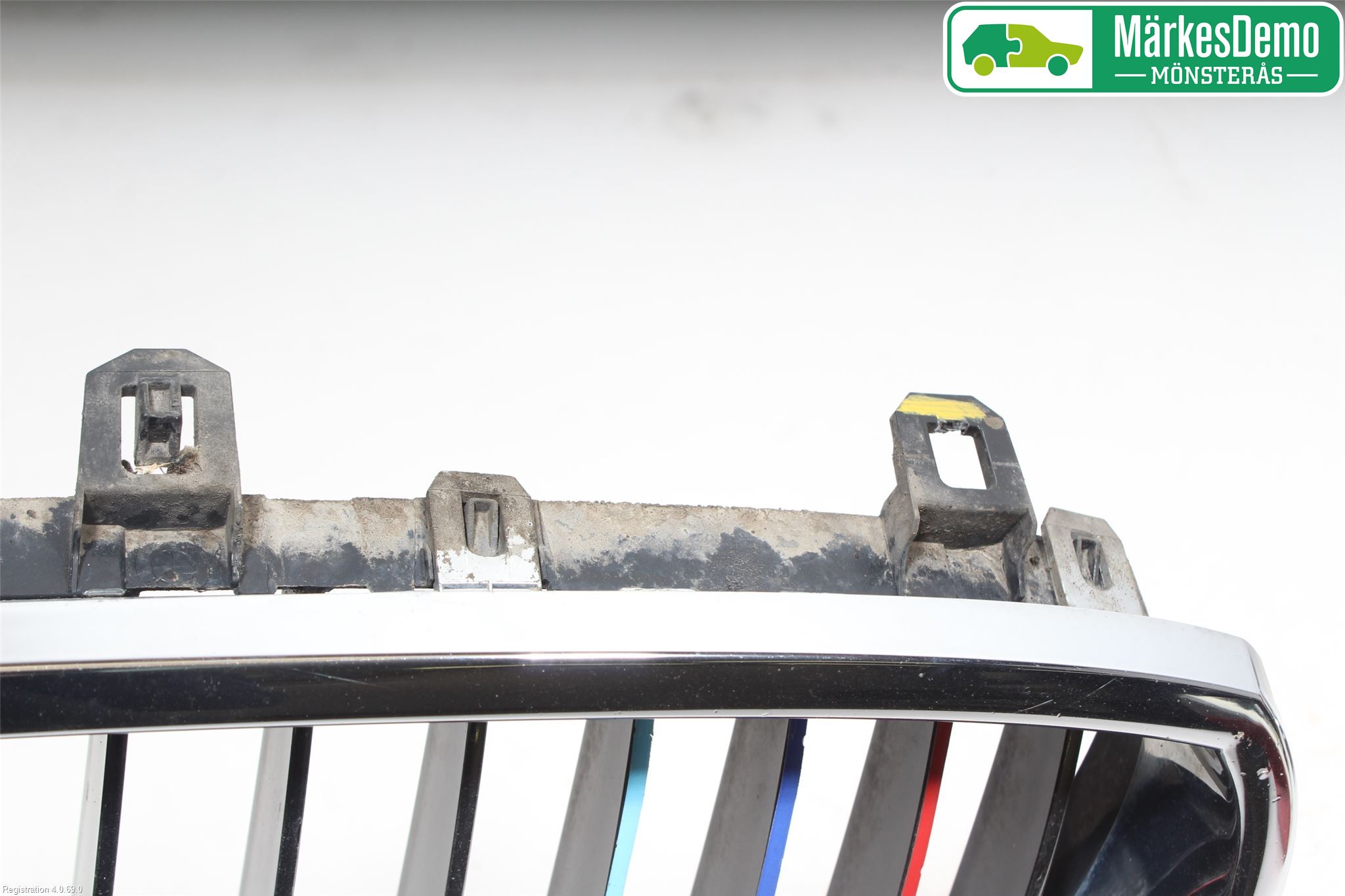 BMW 5 E60/61 Sed/Tou 02-10 Grilldel Venstre