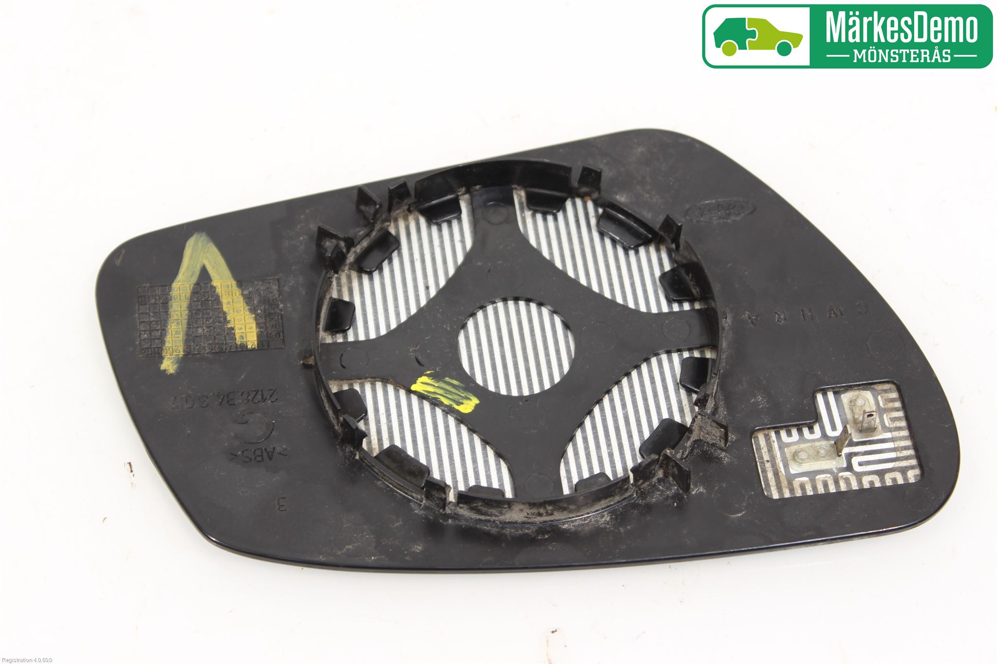 Ford FOCUS     04-07 Speil Glass V