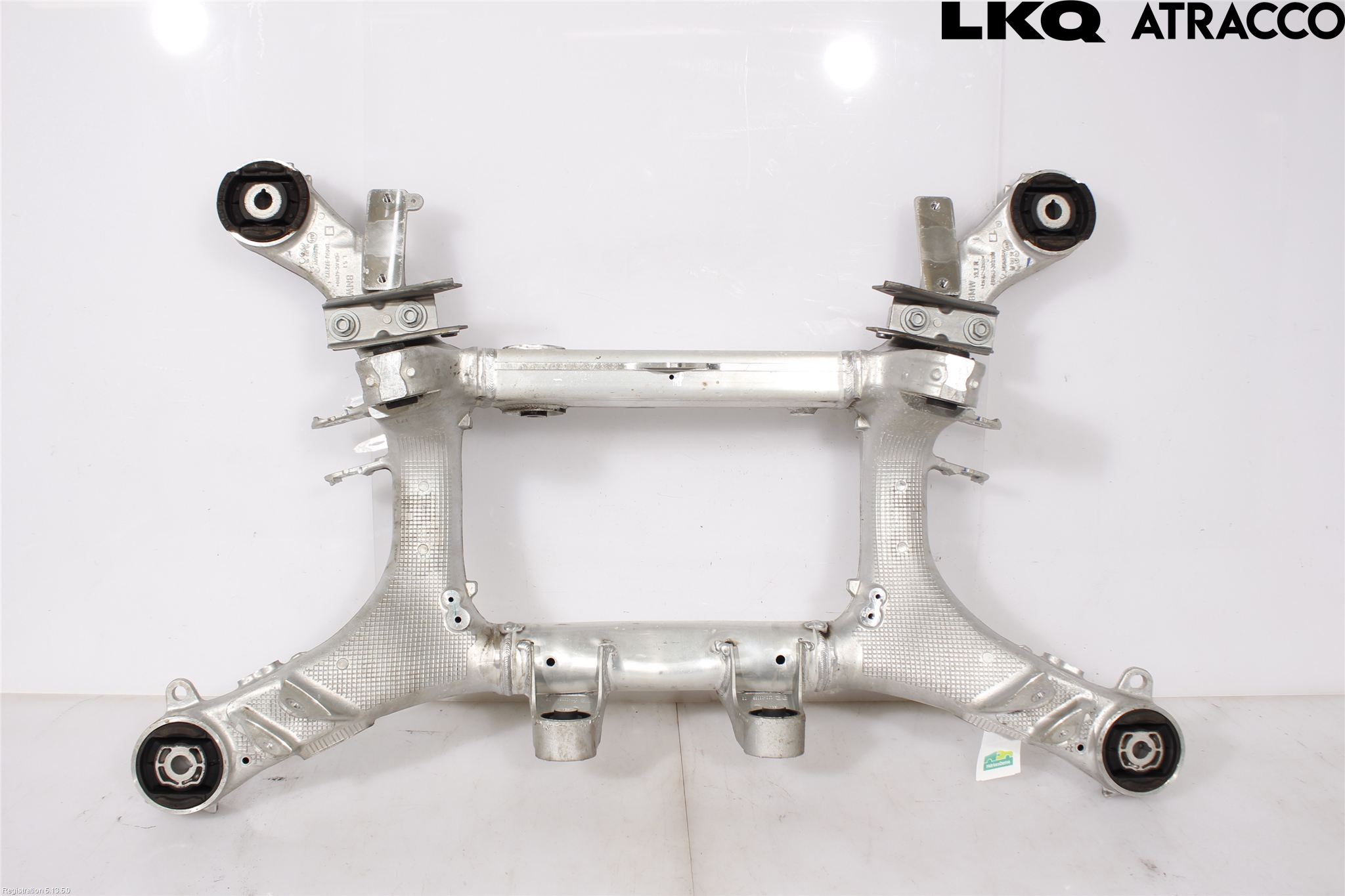BMW 5 G30/G31/F90 17-23 Bakaksel Feste Travers-Ramme