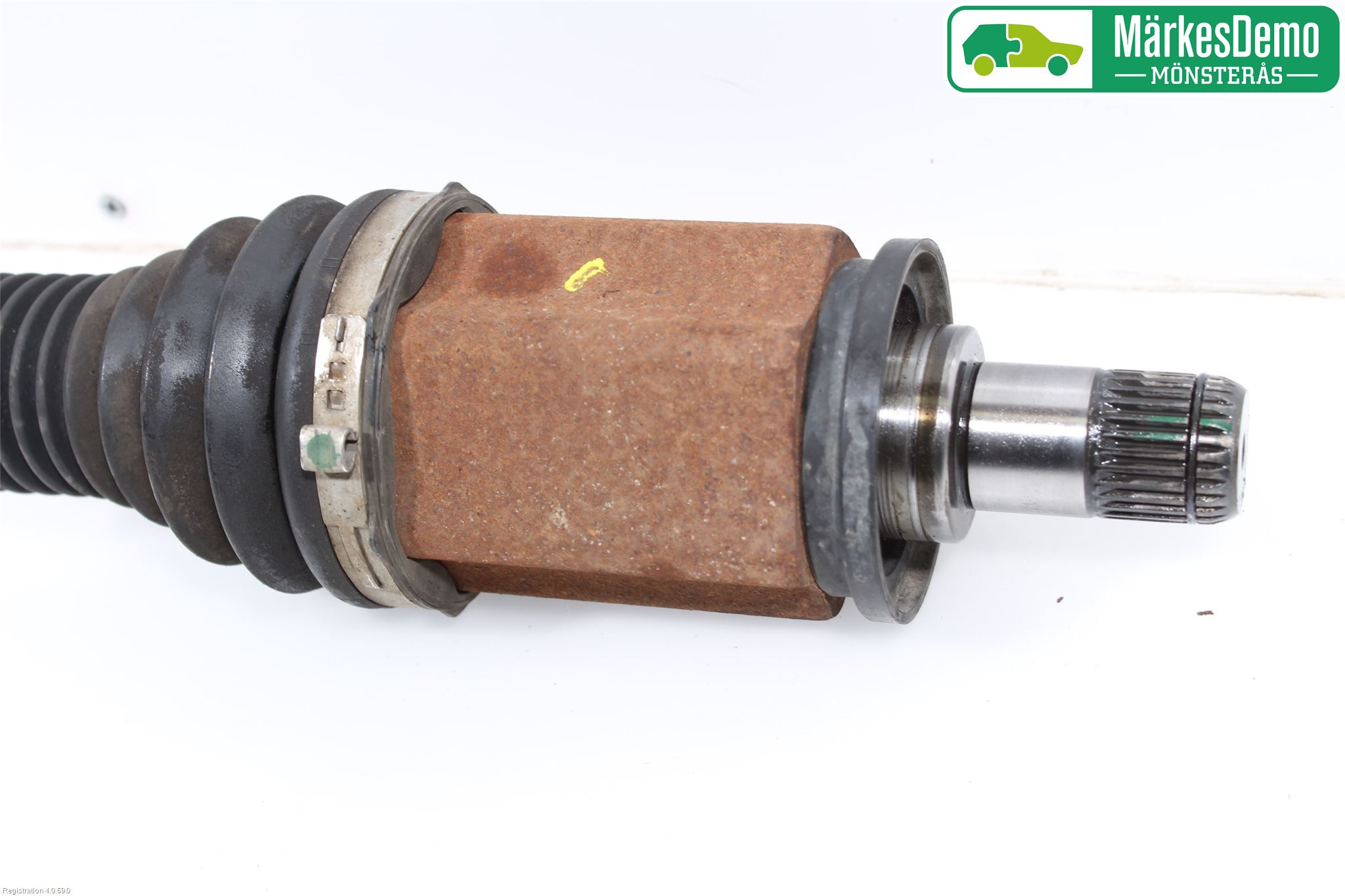 BMW X1 E84 10-15 Drivaksel Foran Kompl Venstre