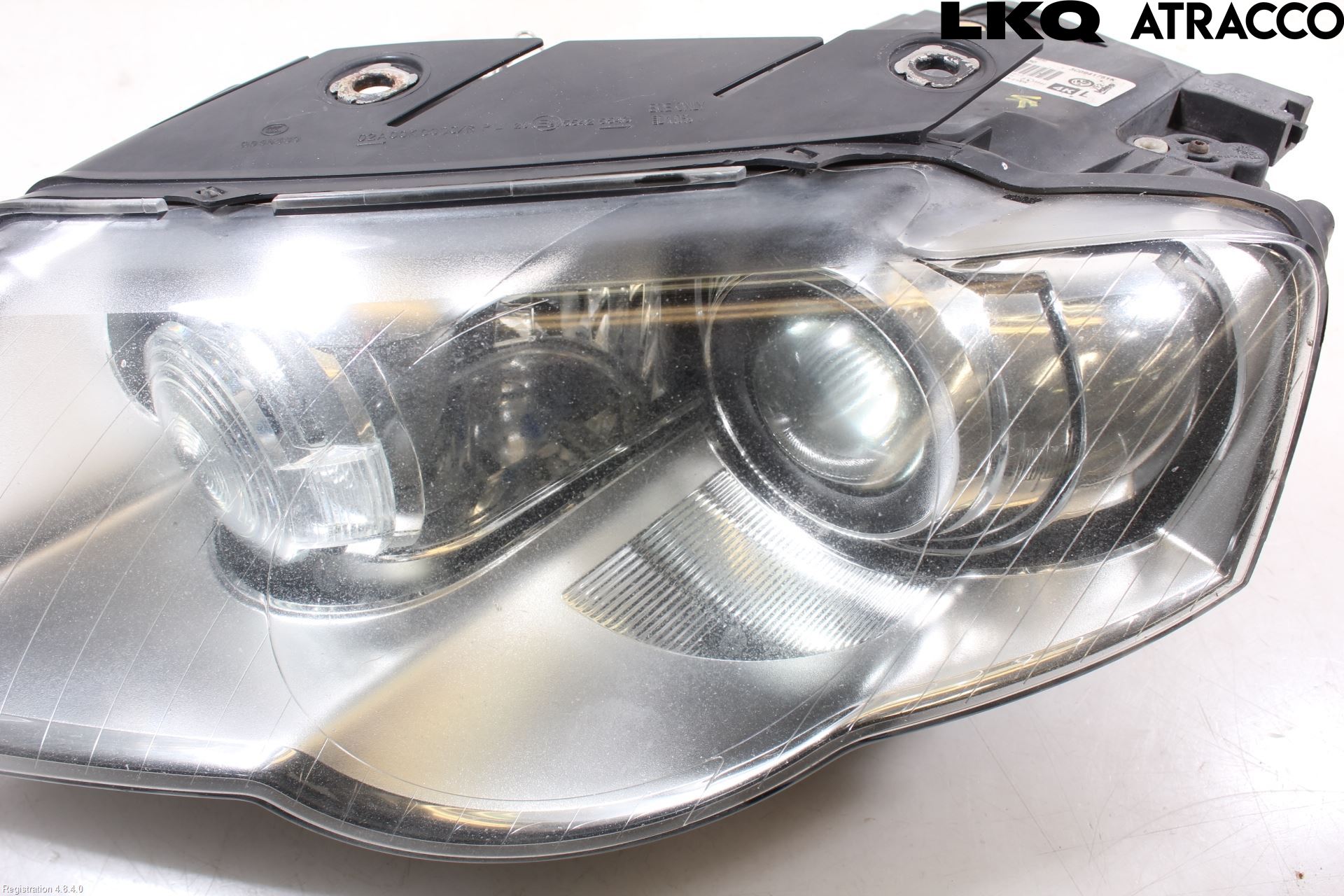 Volkswagen VW PASSAT 05-11 Frontlykt Venstre