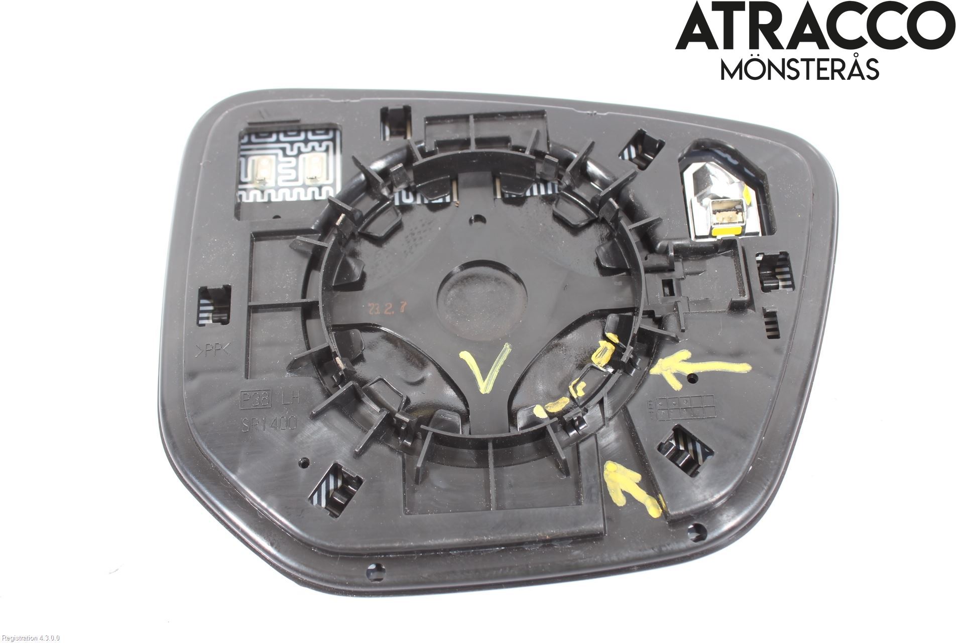 Mitsubishi ECLIPS CROSS Speil Glass V