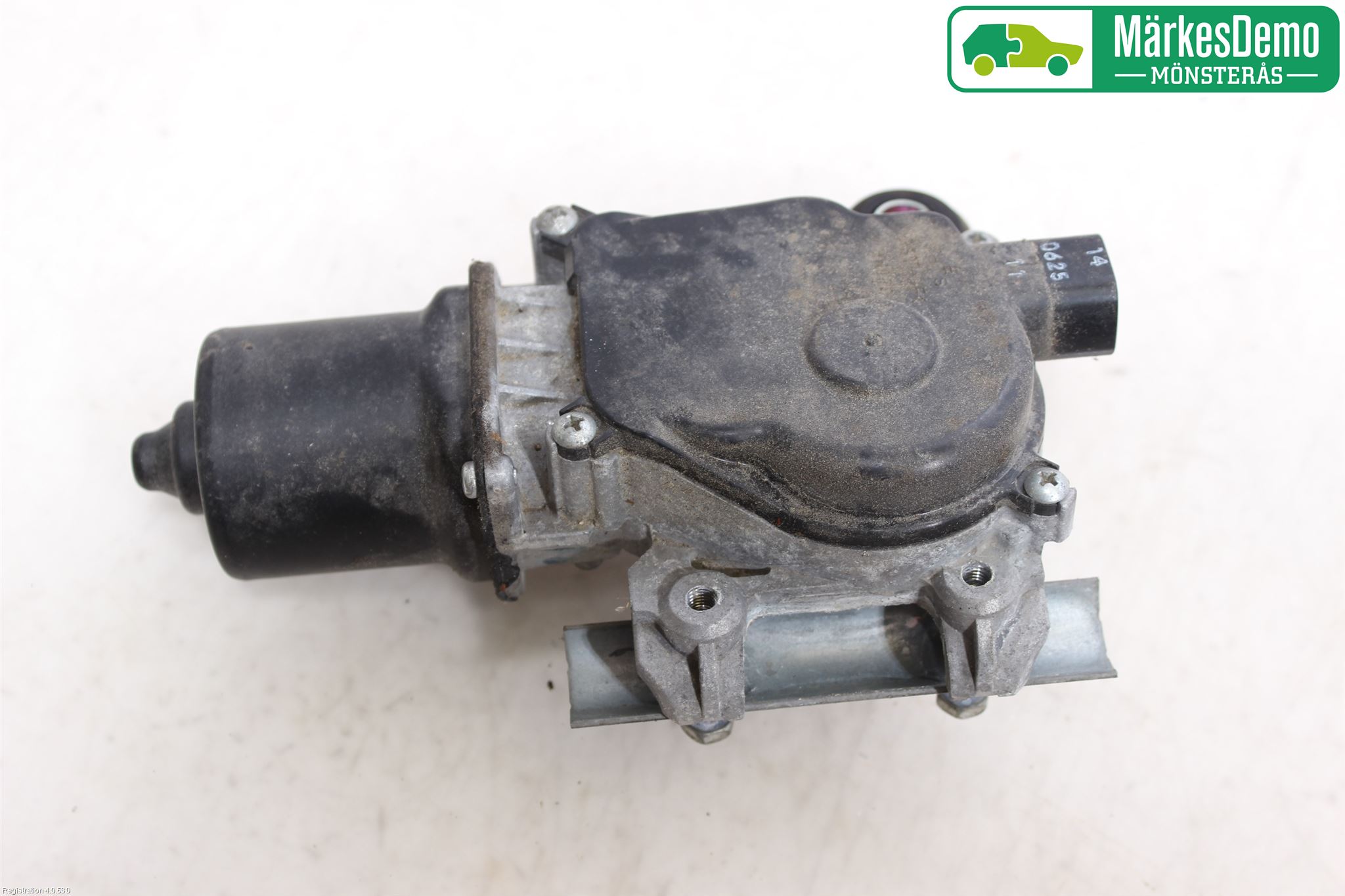 Nissan QASHQAI 14-17 Viskermotor Frontrute