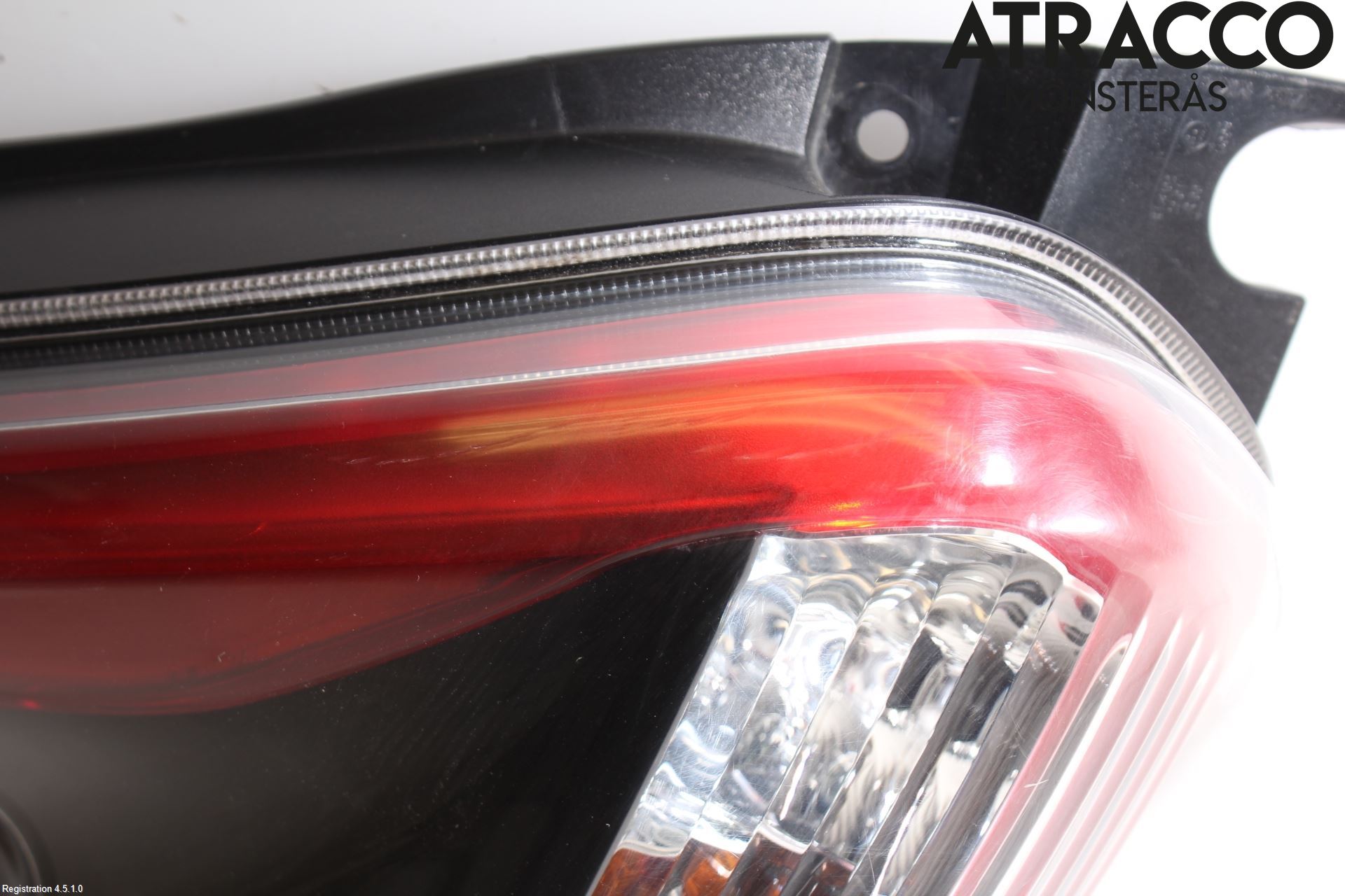 Nissan JUKE 14-19 Baklykt Venstre