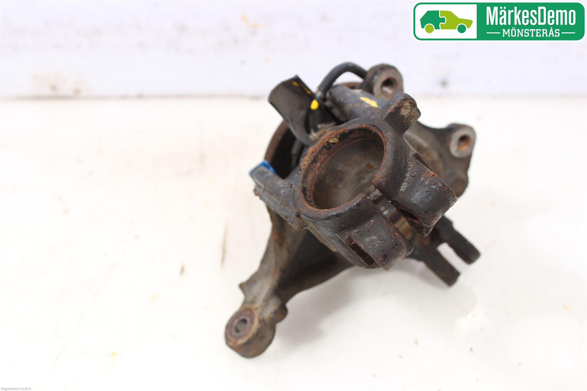 Peugeot 208 12-15 Spindel Vf