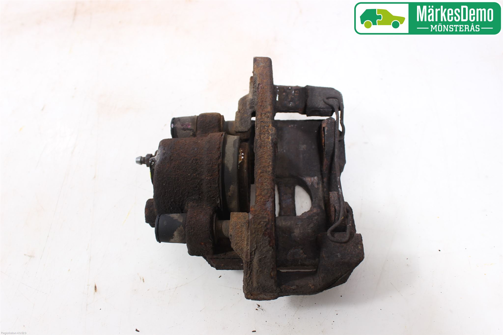 Toyota YARIS XP130 12-14 Bremsecaliper Foran Høyre