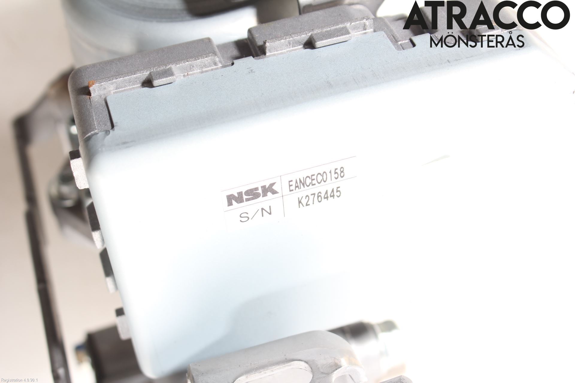 Nissan JUKE 14-19 Rattakselaggregat Innebygd Servo