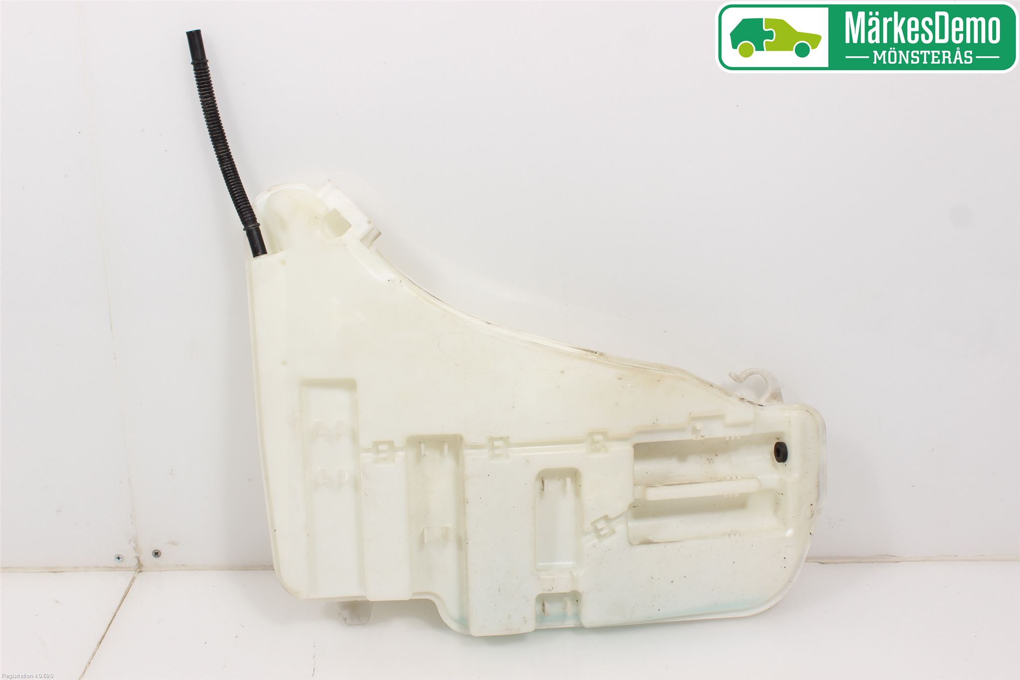 BMW 5 F10/F11/F18 09-17 Spylerbeholder Frontrute-Lykte