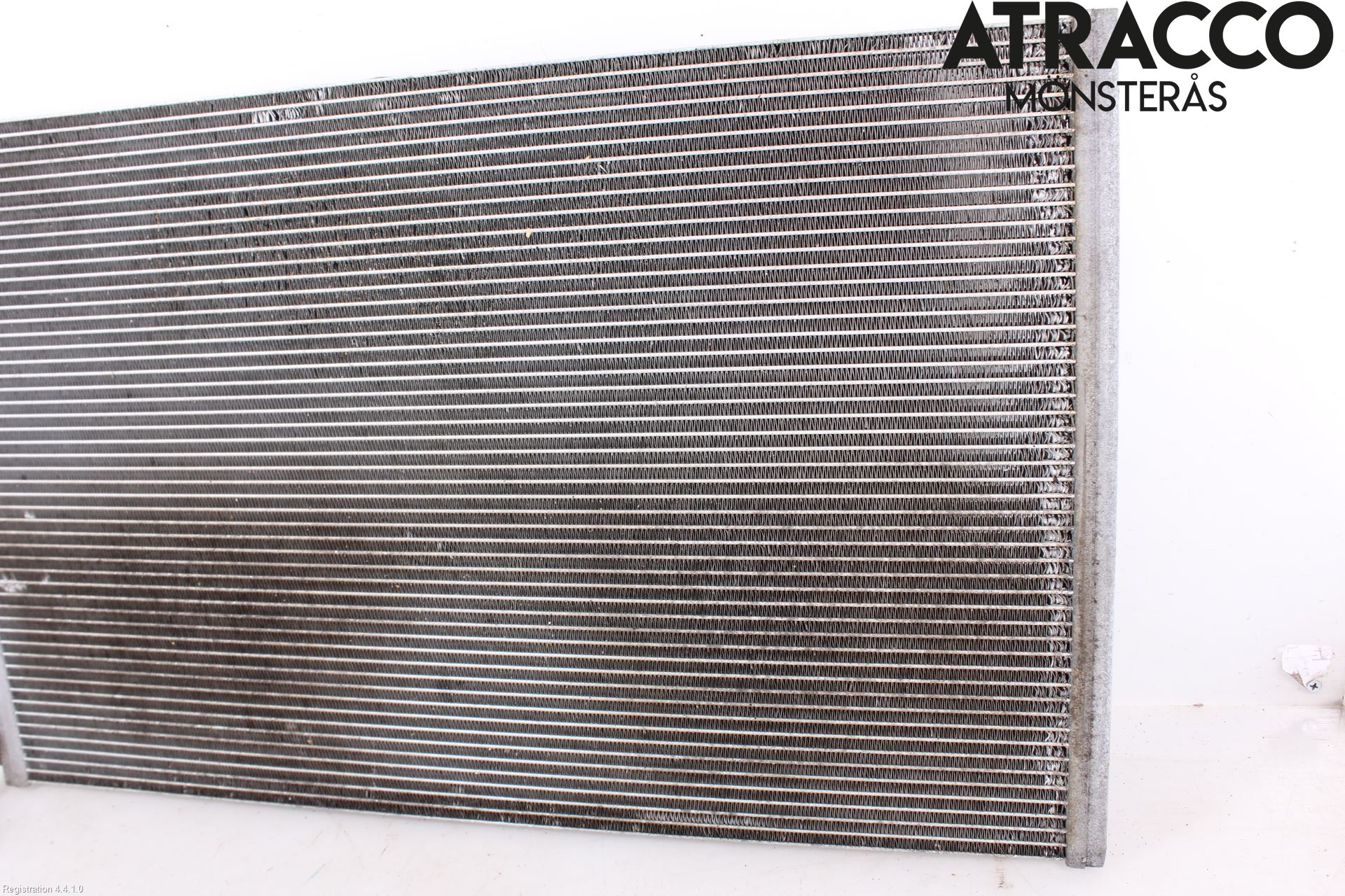 Jaguar XE (X760) 15-24 Radiator Automat